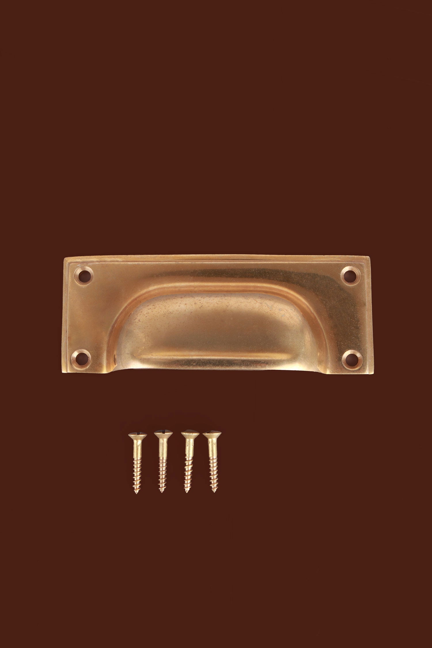 Square Plate cup pull in aged brass, unlacquered living finish