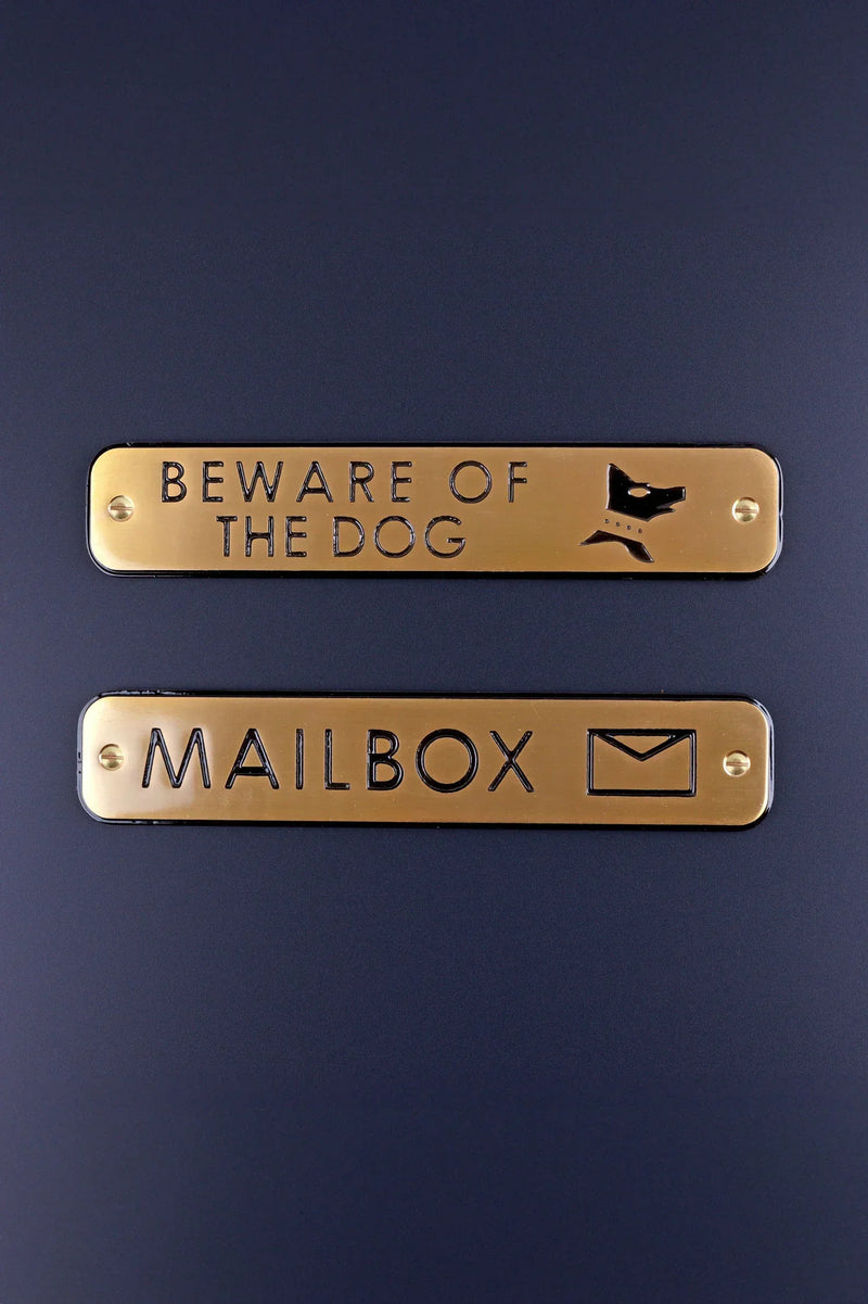 Plaque de porte gravée en laiton poli pour Chien Méchant ou Boîte aux lettres