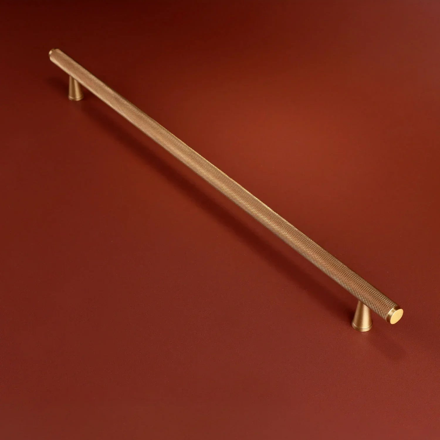 Chelsea Solid Brass Diamond-Knurled Architectural Bar Pull Handle In Satin Brass Finish