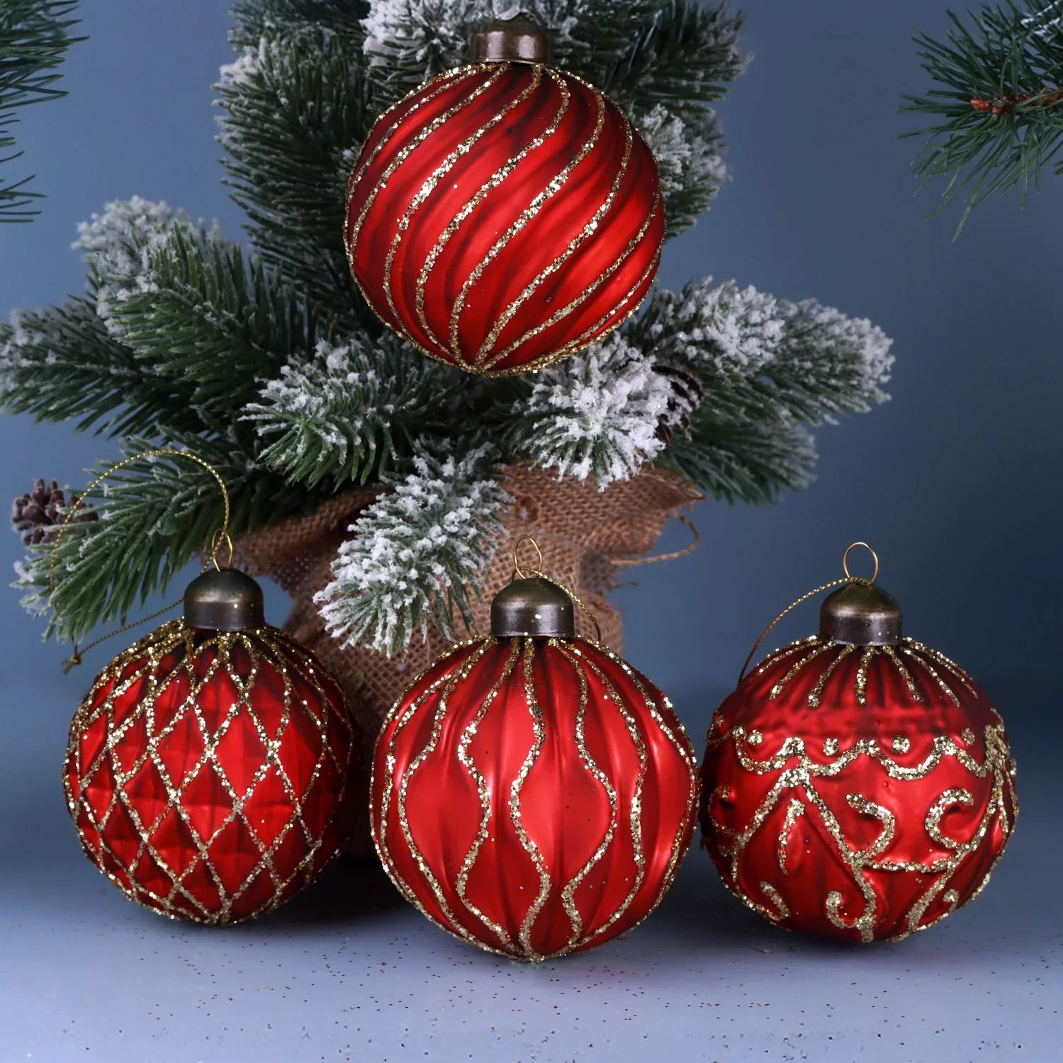 Set of 4 Hand-Painted Satin Red Glass Baubles Luxury Gold Detail Christmas Tree Ornaments