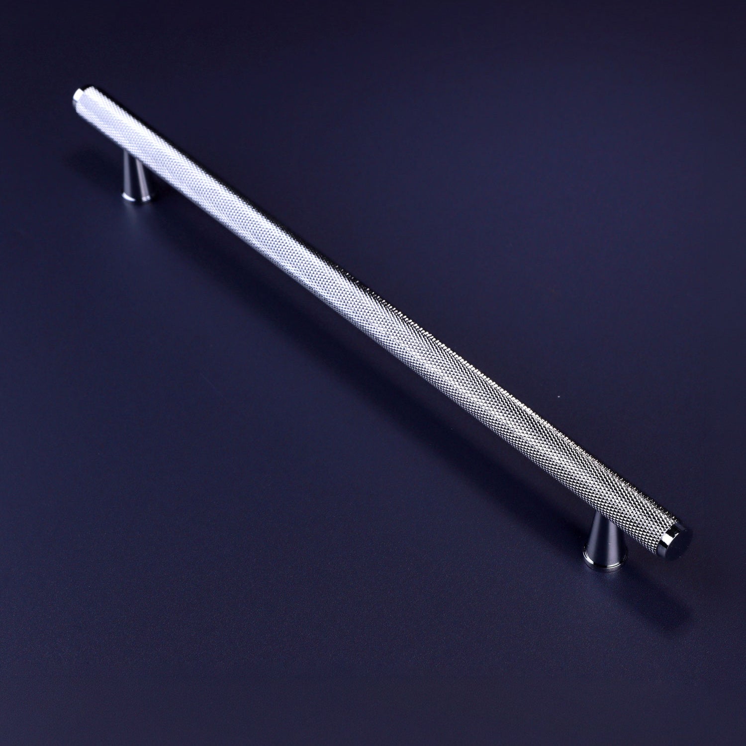 Chelsea Solid Brass Diamond-Knurled Architectural Bar Pull Handle In Polished Chrome Finish