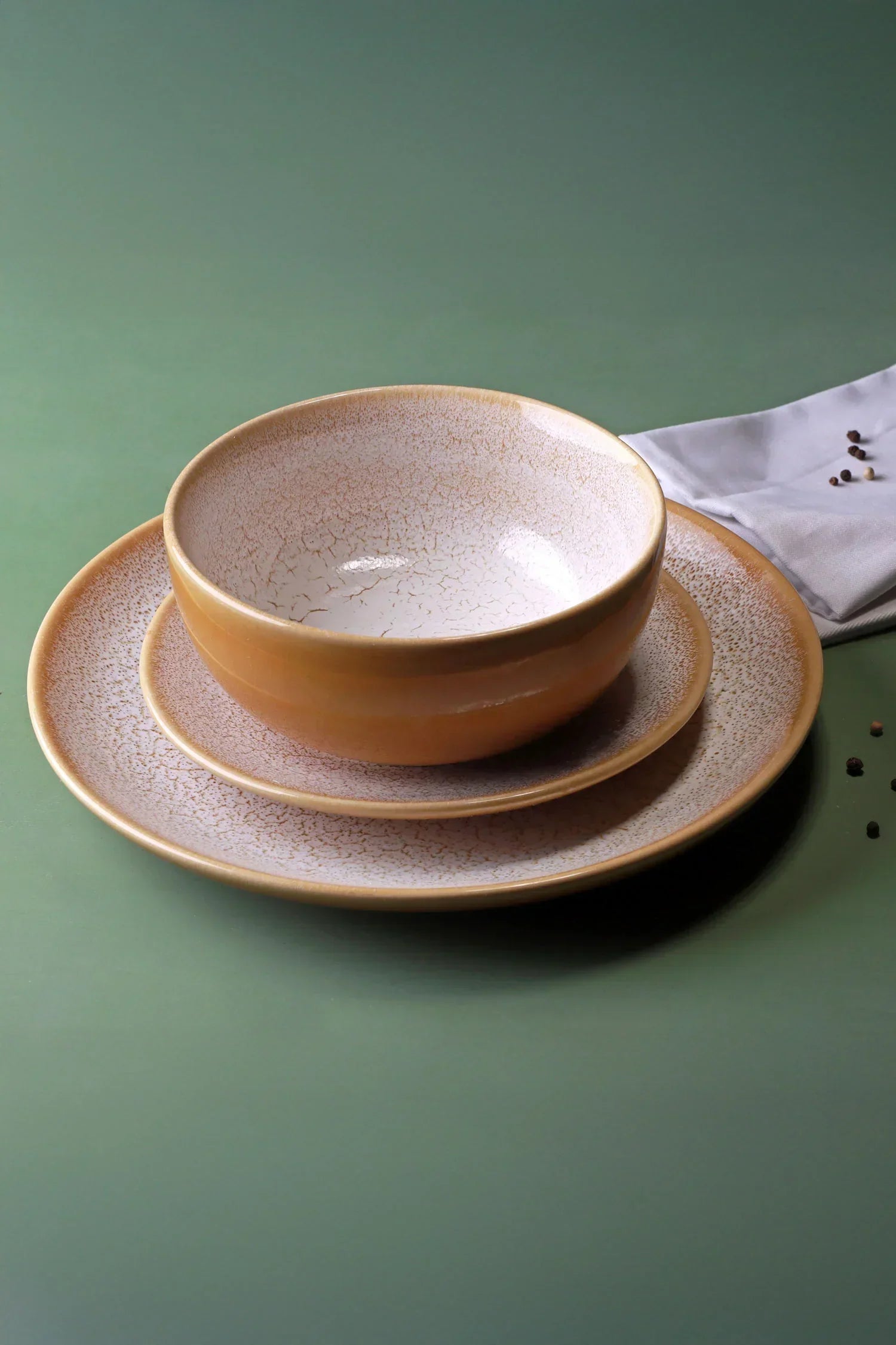 amber-dawn-ceramic-tableware-with-crackle-finish-contemporary-dinner-plates-side-plates-and-bowls-in-warm-amber-tones-g-decor-95535 - G Decor