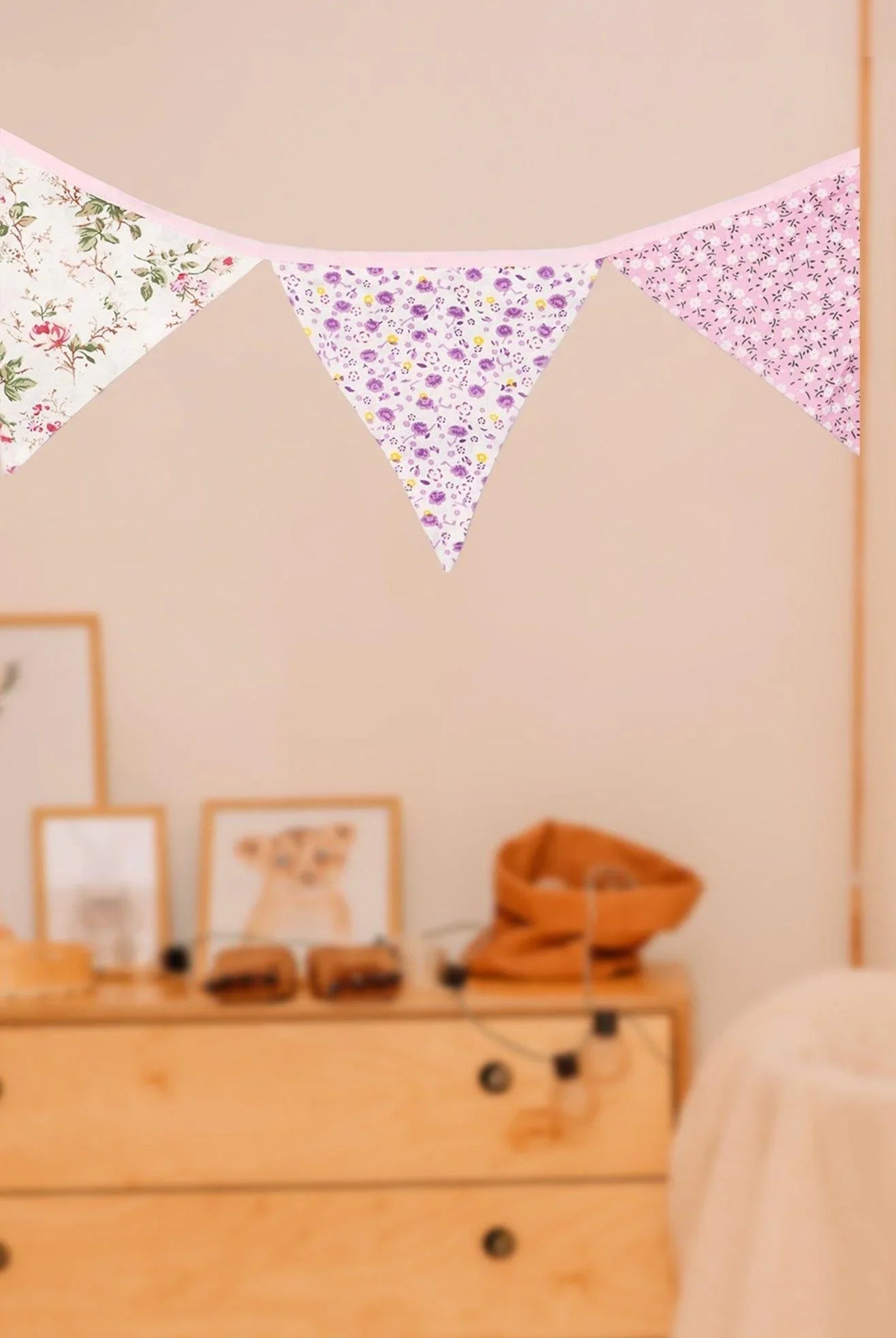 elegant-pink-and-white-floral-cloth-bunting-g-decor-87818 - G Decor