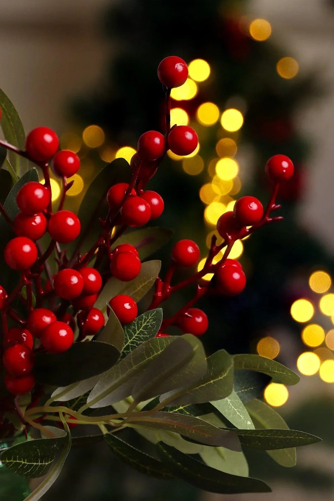 festive-red-holly-hand-finished-green-leaf-christmas-branch-and-stem-berries-decoration-g-decor-51971 - G Decor