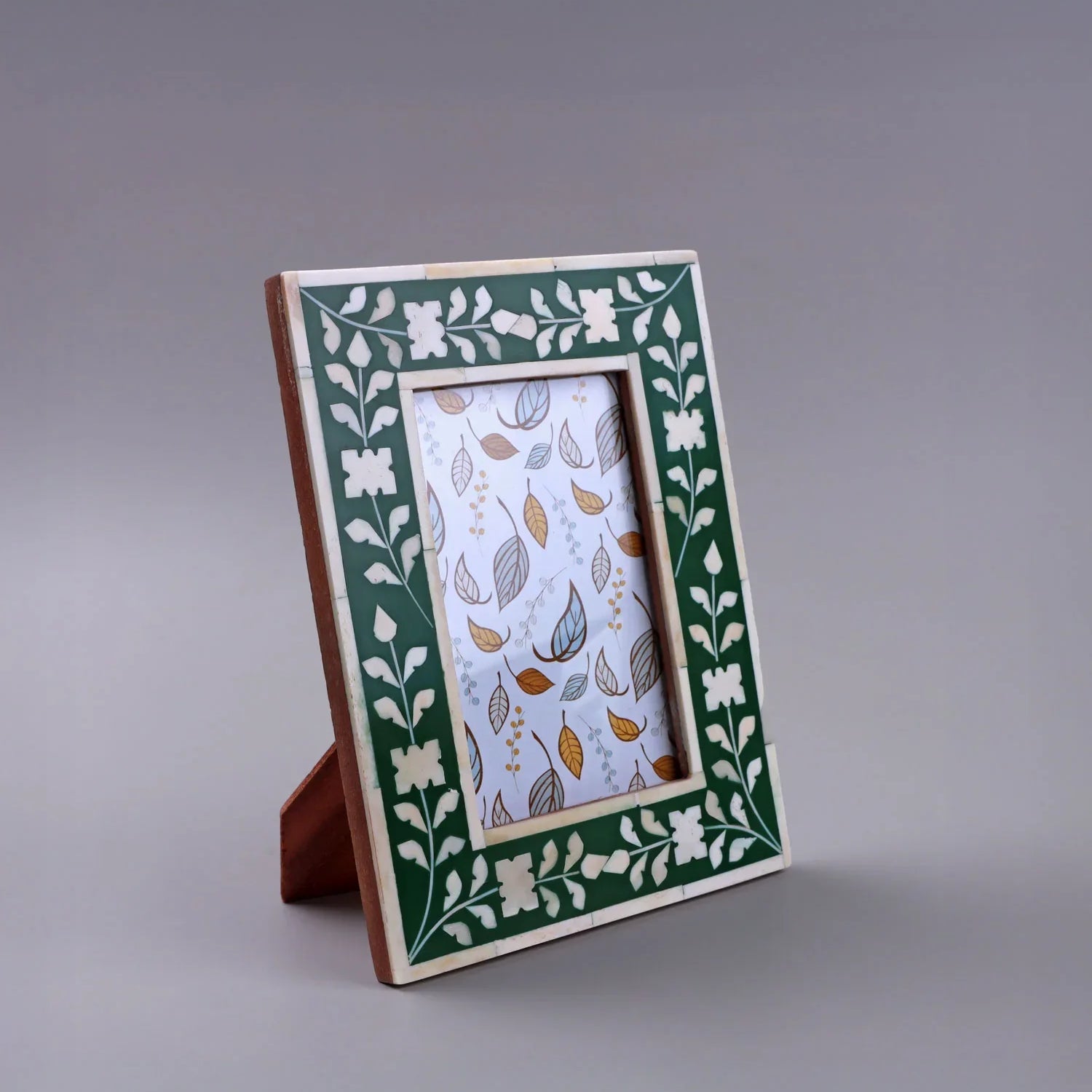 Folia Handcrafted Horn Bone Inlay Photo Frame Forest Green Floral Picture Display - G Decor