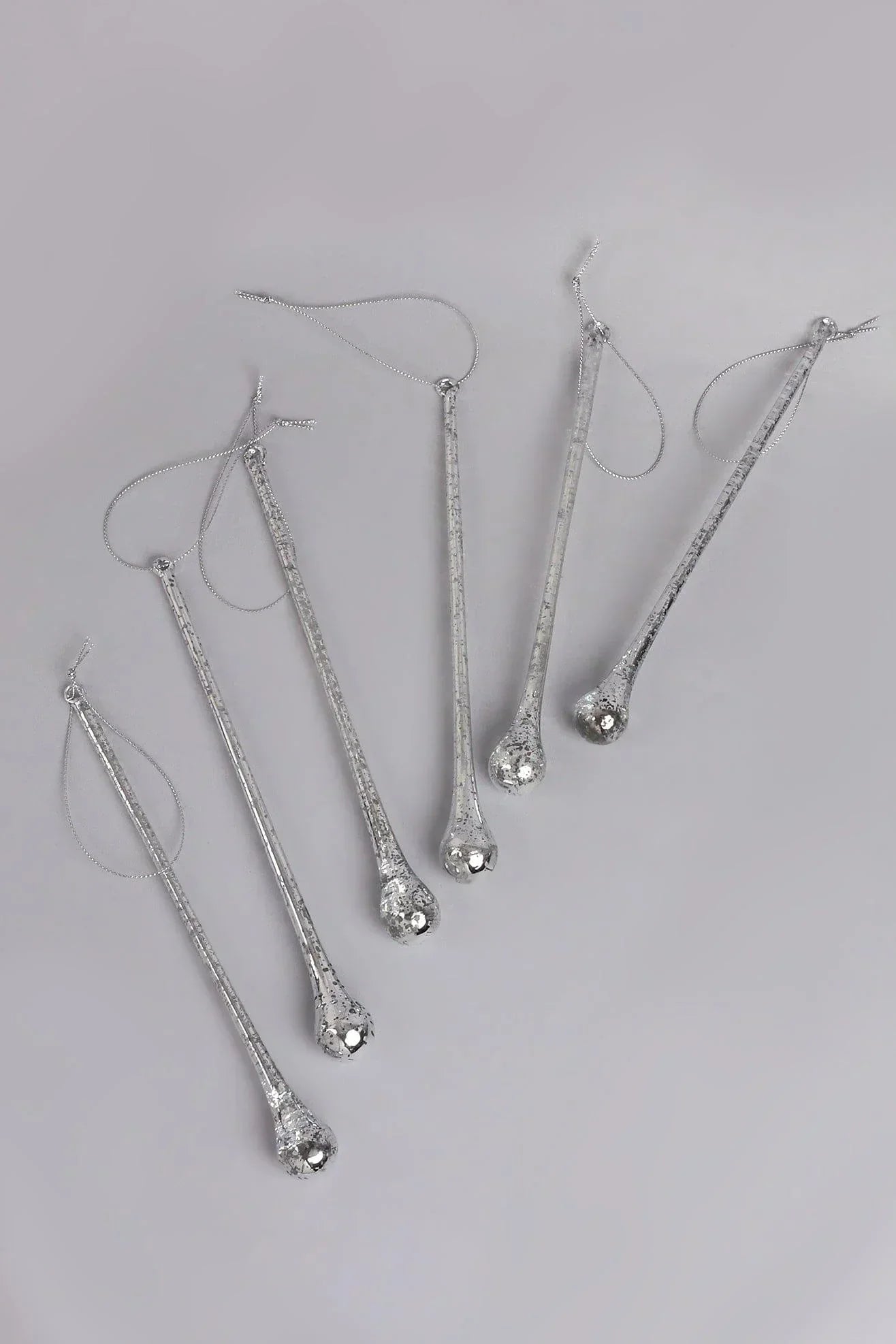 glass-set-of-6-long-silver-mottled-droplets-christmas-tree-decorations-elegant-hanging-ornaments-g-decor-72041 - G Decor