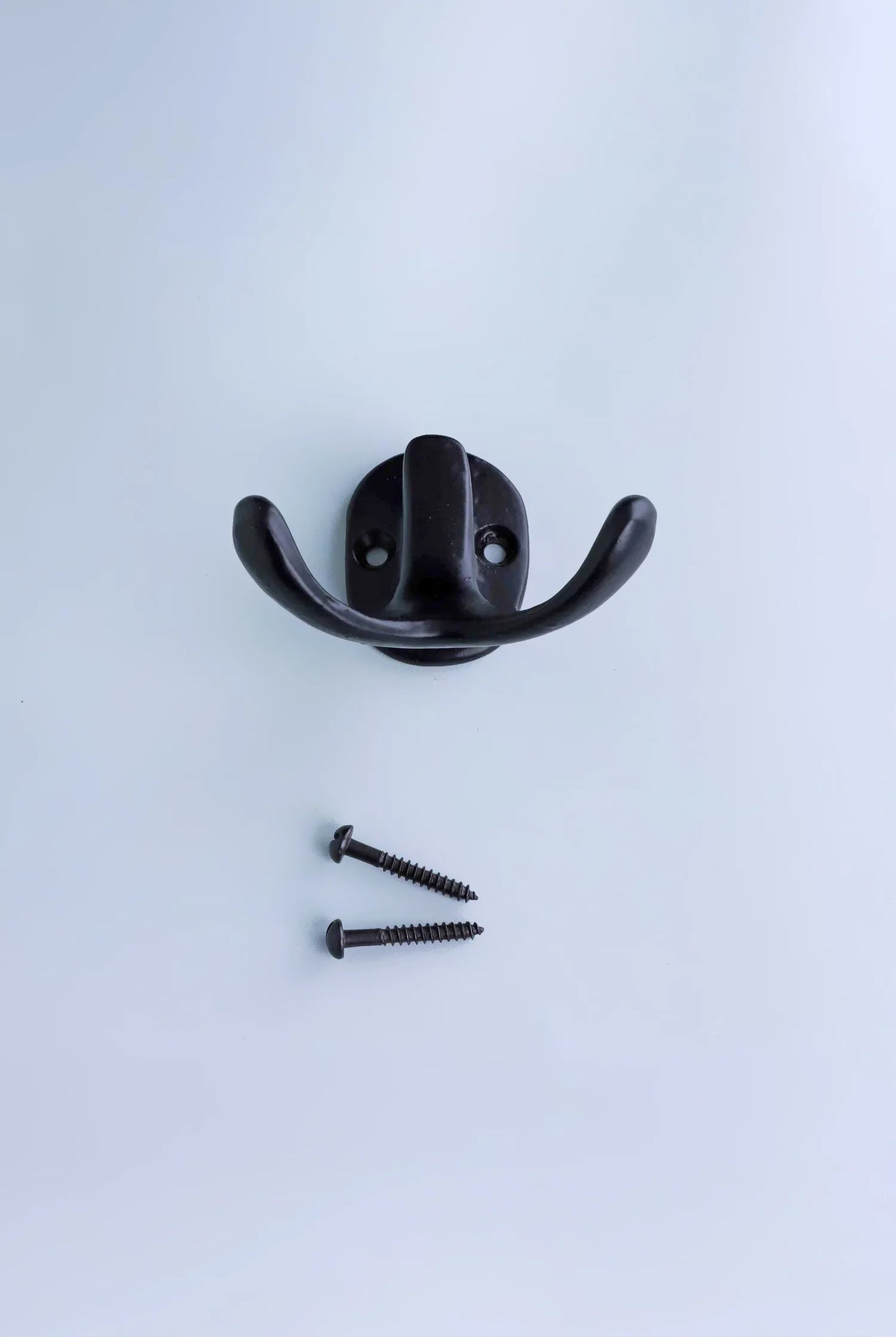 Heavy-Duty Traditional Black Cast Iron Coat Hooks - G Decor