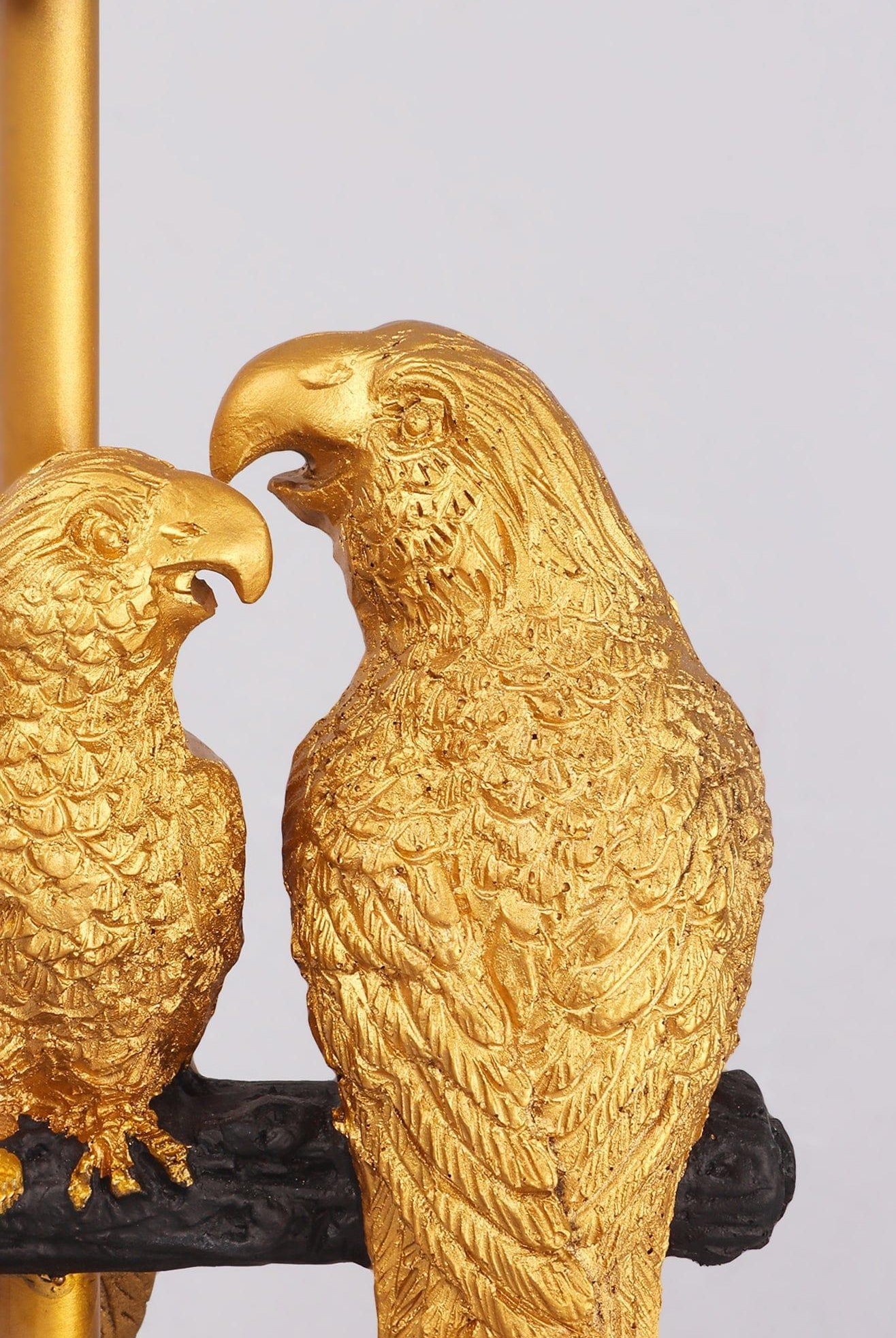 Hestia Parrot Table Lamp - G Decor