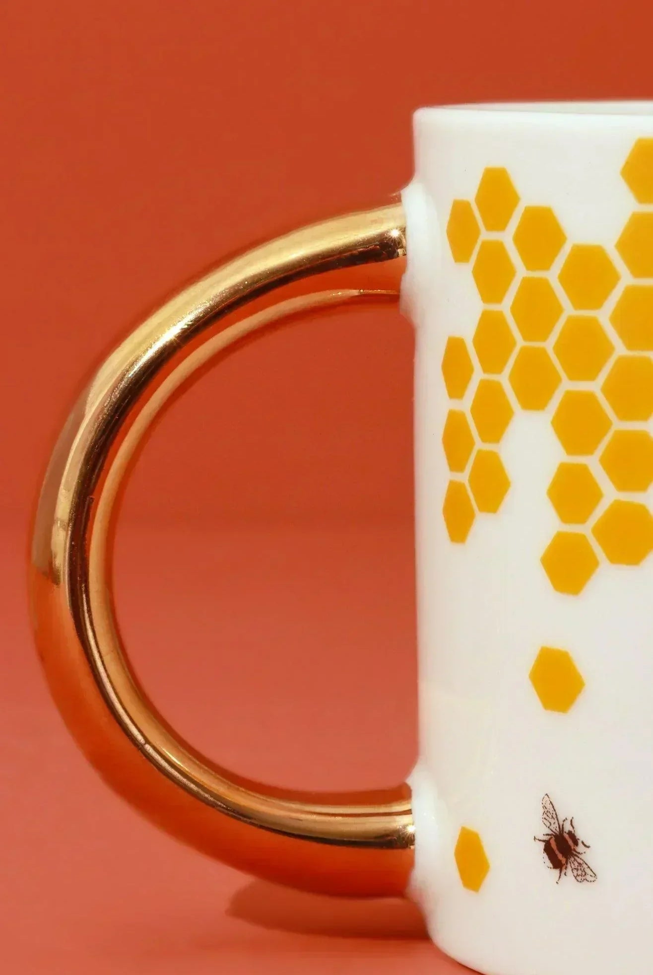 Honeycomb Buzz Gold Mug Gold Handle Ceramic Cup - G Decor