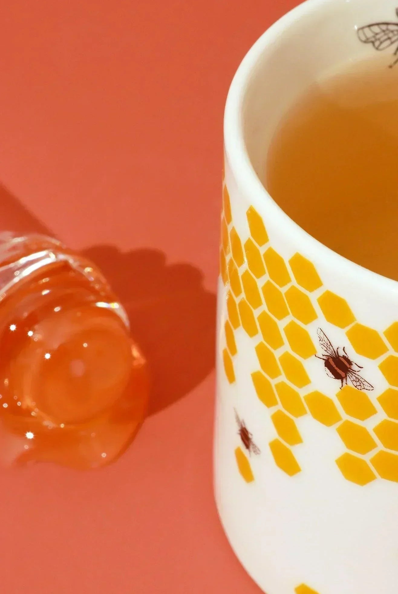 Honeycomb Buzz Gold Mug Gold Handle Ceramic Cup - G Decor