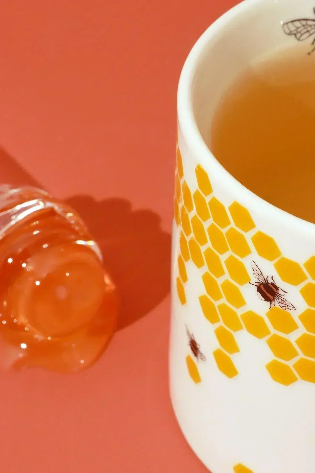 Honeycomb Buzz Gold Handle Ceramic Mug — close-up view, G Decor