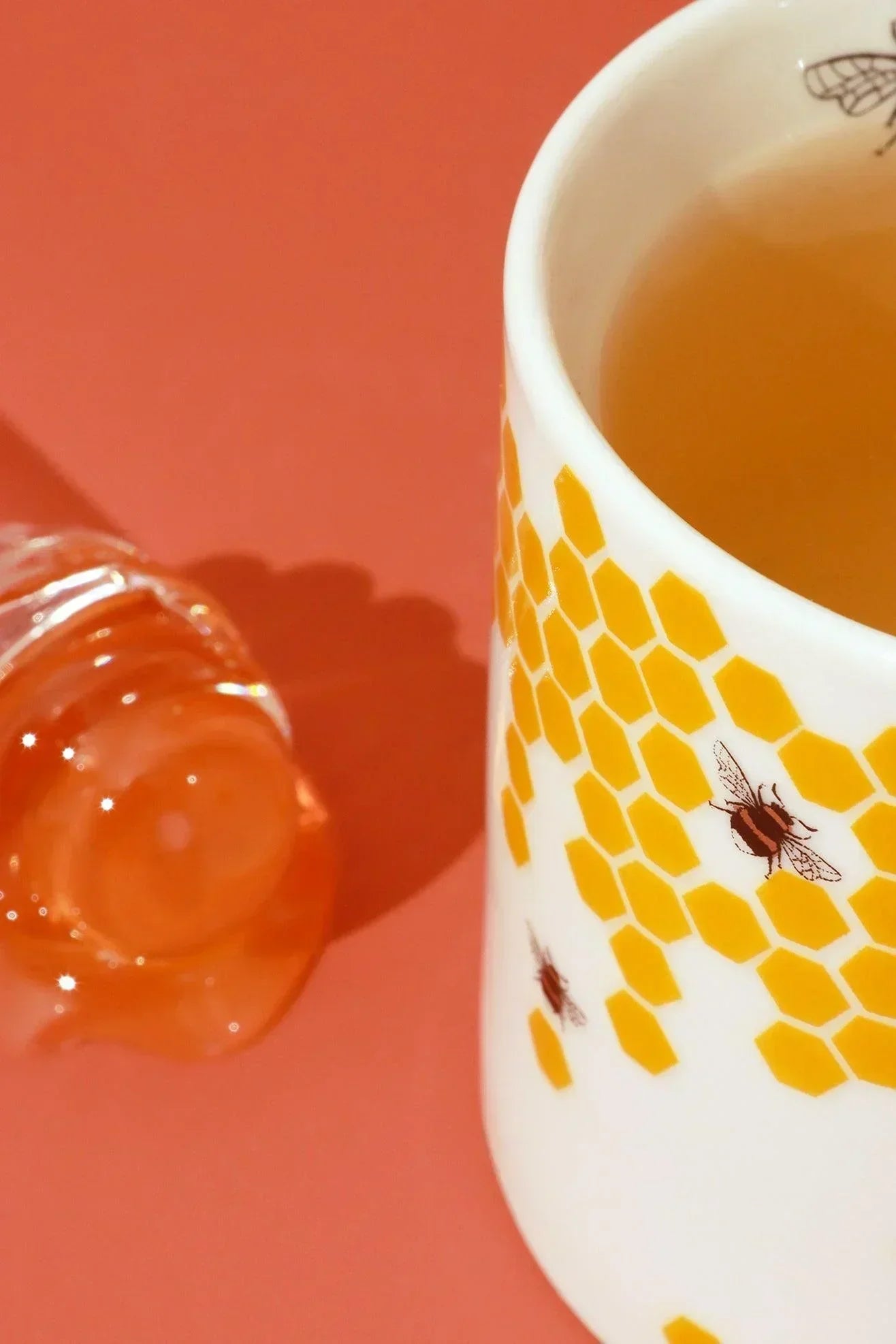 Honeycomb Buzz Gold Mug Gold Handle Ceramic Cup - G Decor