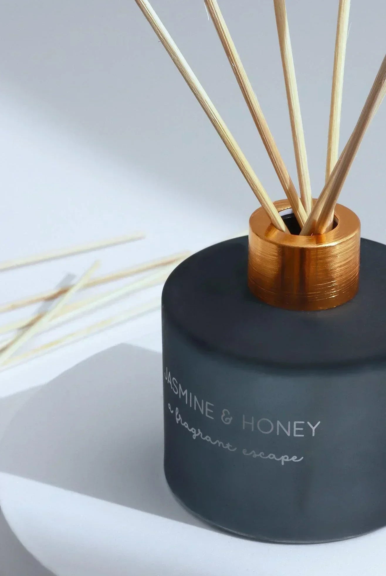 Jasmine and Honey Scented Reed Diffuser with Gift Box - G Decor
