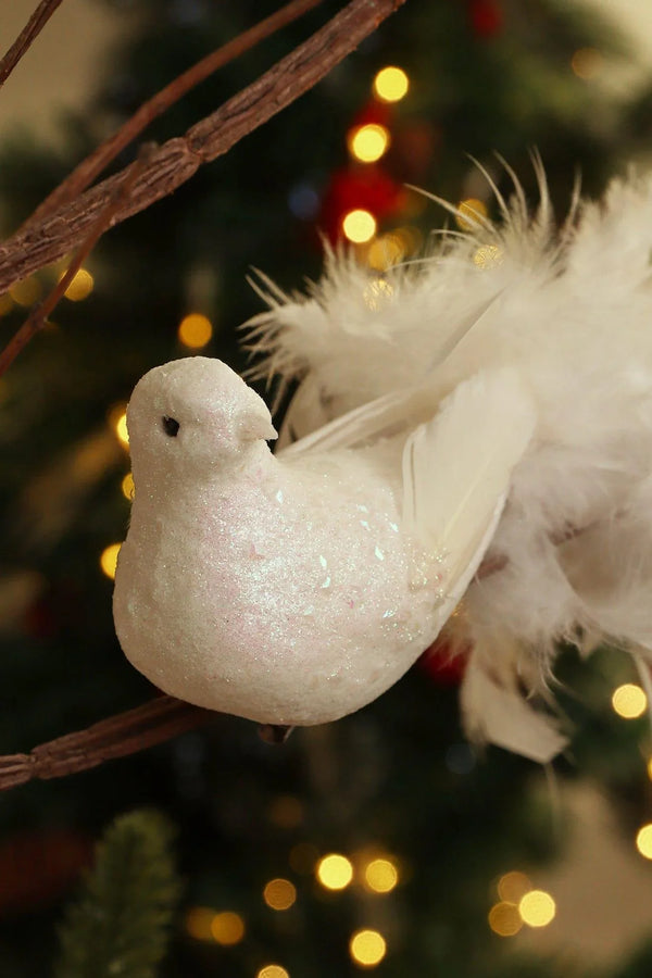 Sapin de Noël à clipser grandeur nature avec oiseau blanc scintillant et plumes
