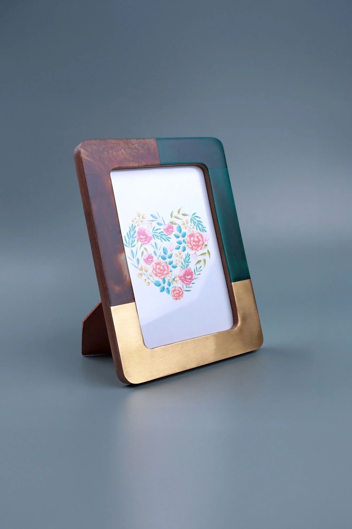 Lucca Handcrafted Photo Frame, Vintage Green, Rich Brown & Aged Brass Inlay Picture Display - G Decor