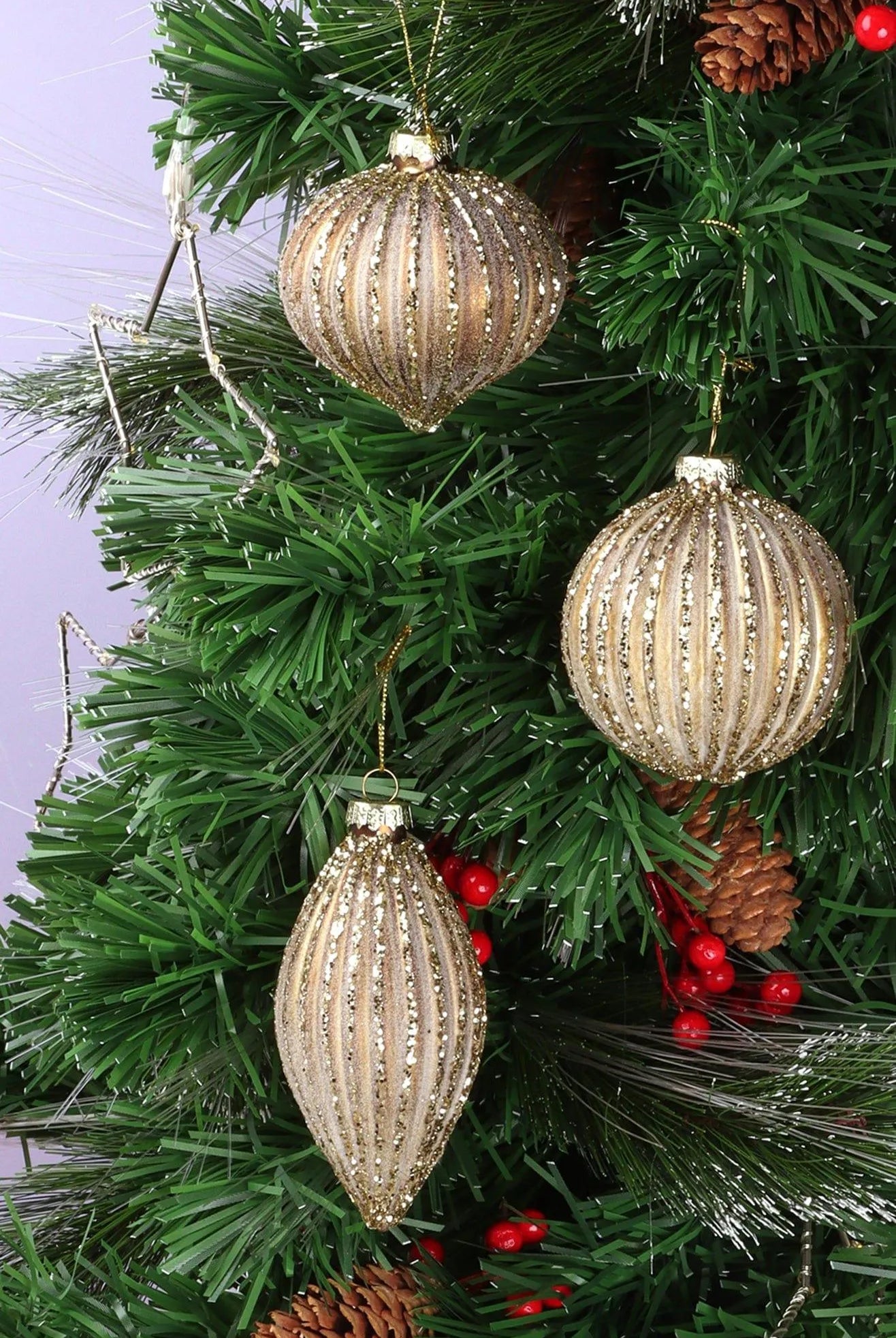 Matte Gold Ribbed Christmas Tree Decorations with Glitter - G Decor