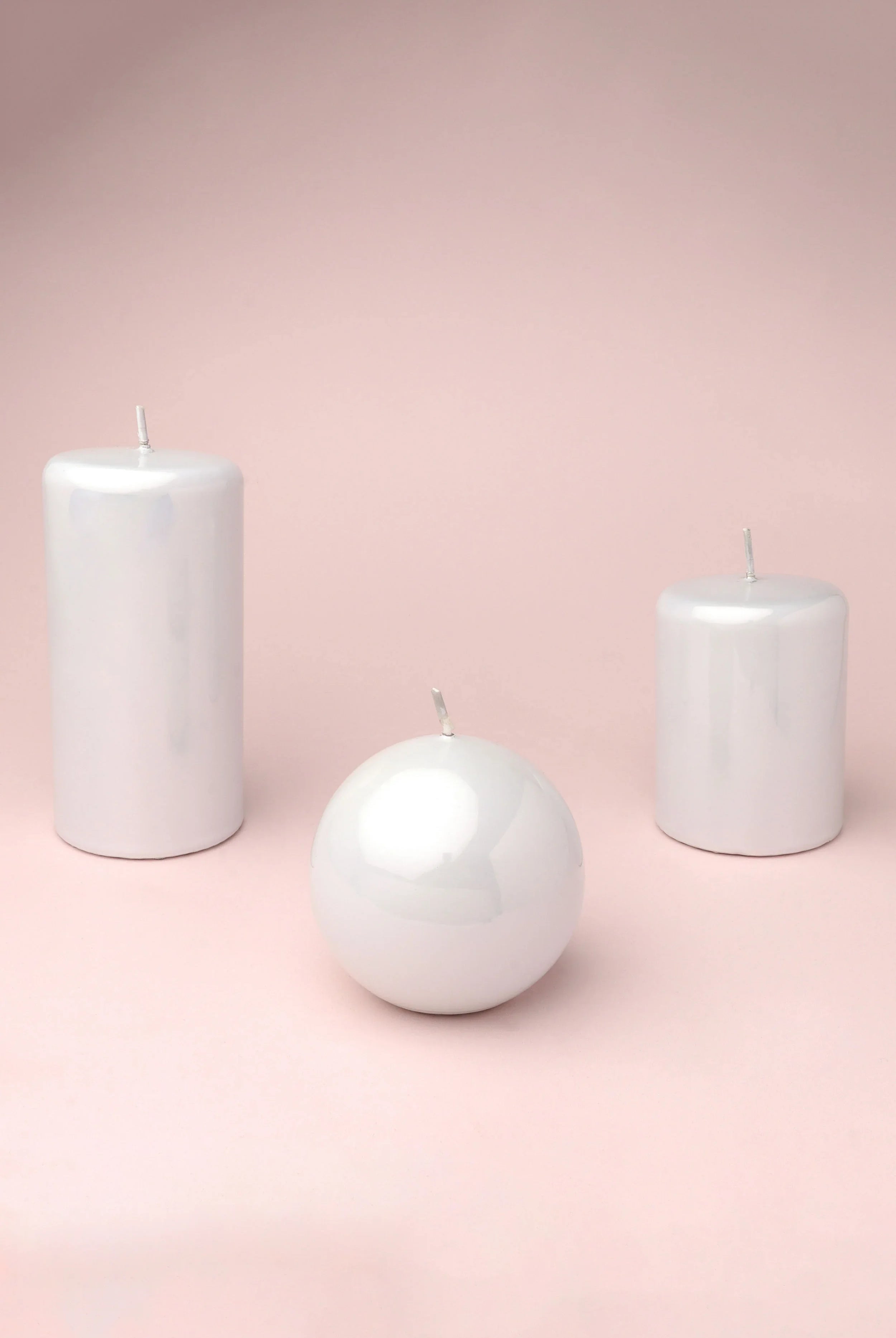 Mirror Glass Effect Limited Edition Clarae Reflet Pearl White Pillar & Ball Candle - G Decor