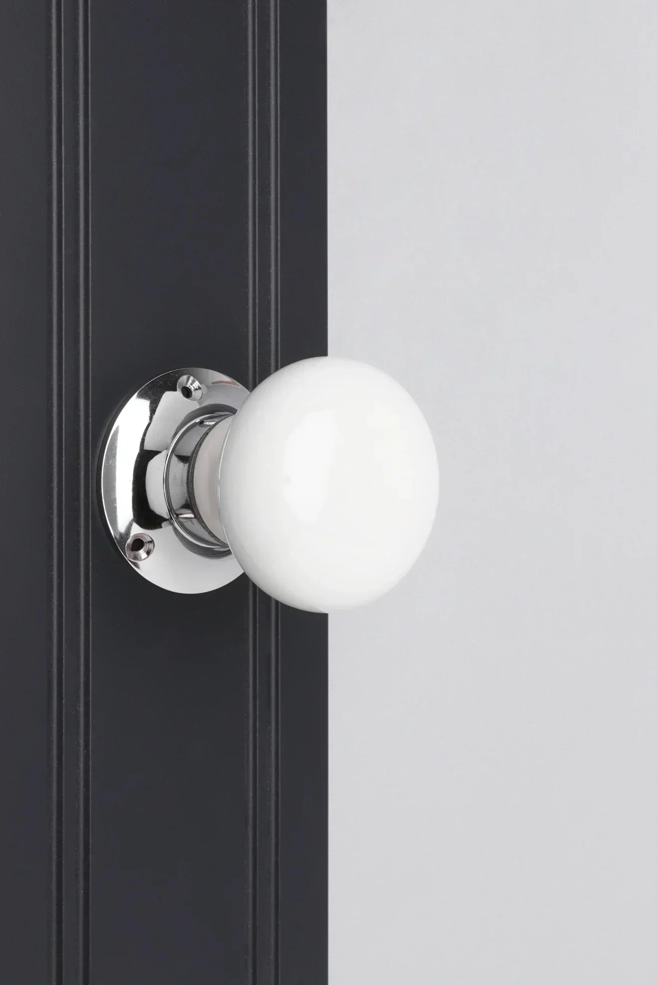 Perfect Edit White – Set of Handcrafted Ceramic Mortice Door Handles, Internal Turning Knobs for Bedroom & Room Doors with Chrome Base - G Decor