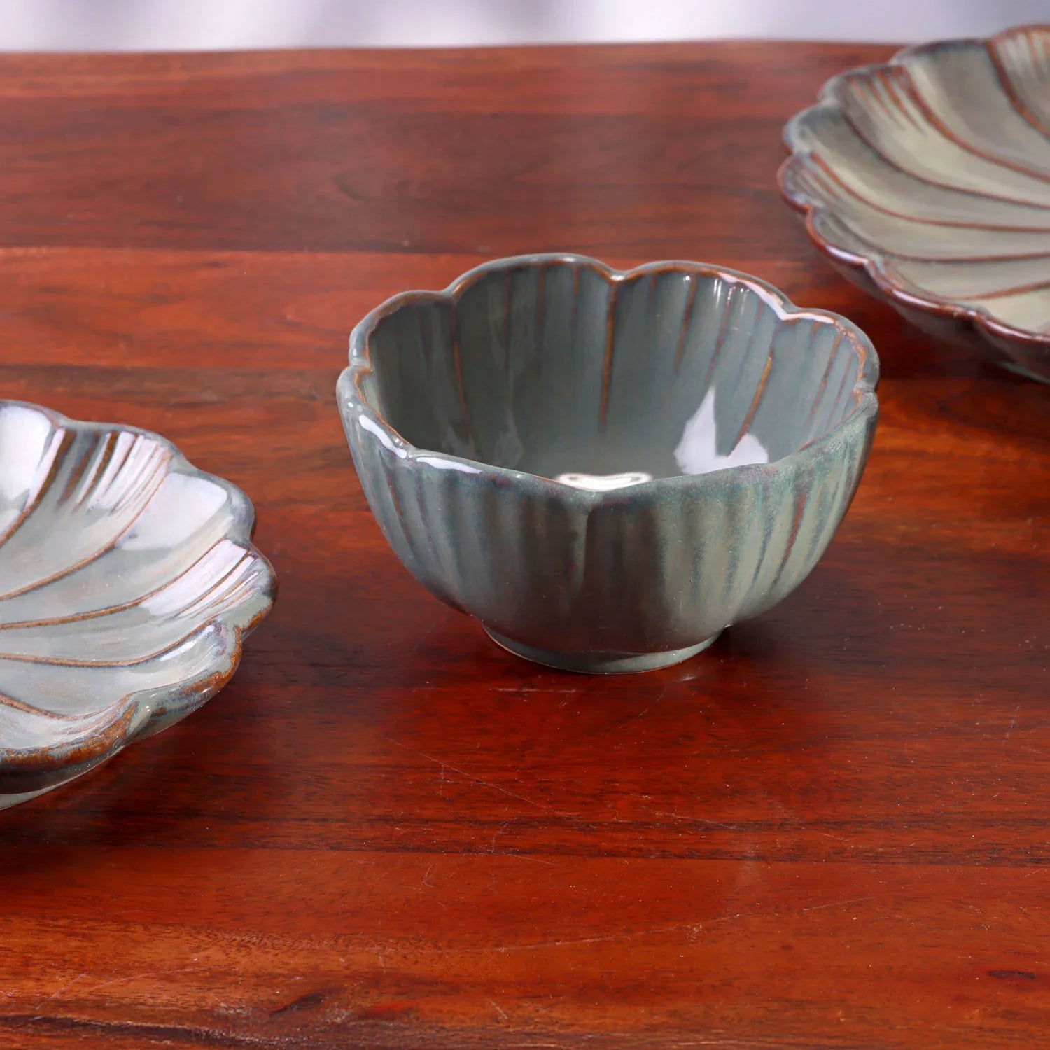 Petal Bloom Handcrafted Stoneware Tableware Collection Floral Carved Plates & Bowls - G Decor