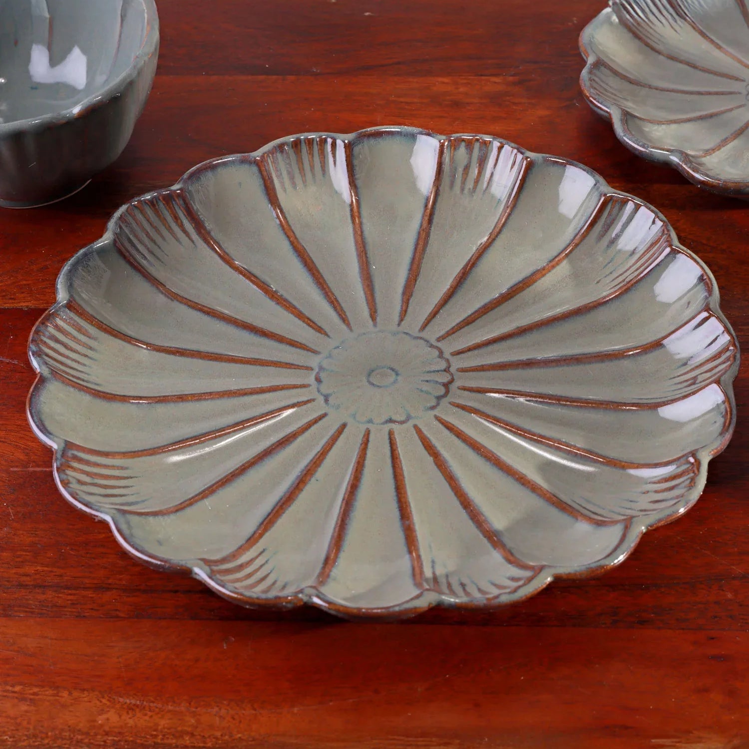 Petal Bloom Handcrafted Stoneware Tableware Collection Floral Carved Plates & Bowls - G Decor