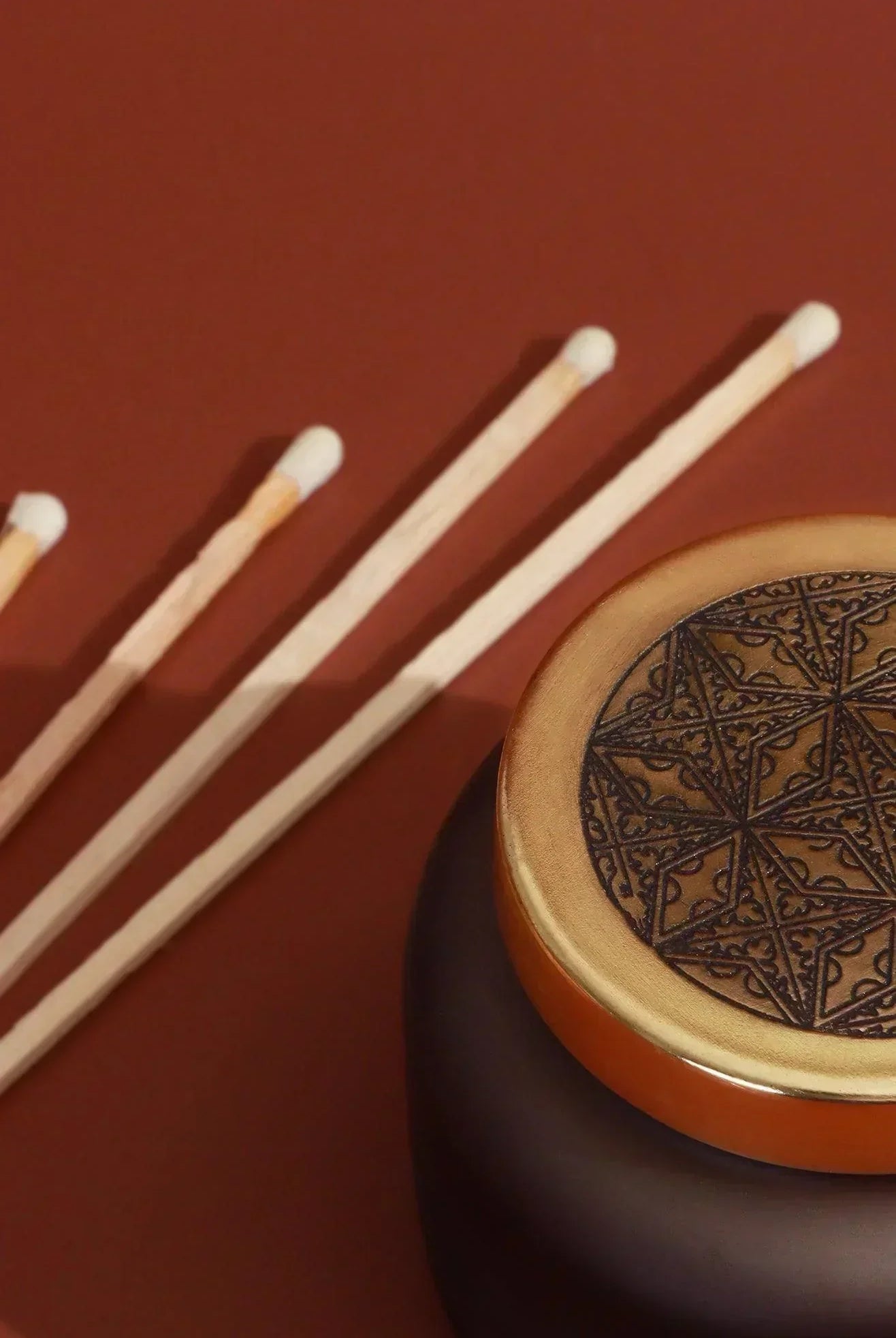 Rasa Nocturne Musk Scented Candle in Frosted Black Glass - G Decor