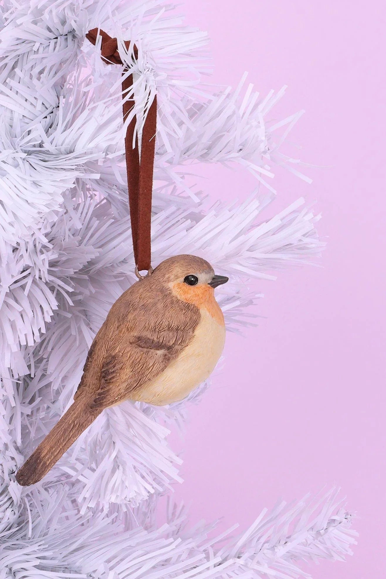 realistic-robin-hand-painted-christmas-tree-decoration-hanging-bird-ornament-g-decor-50180 - G Decor