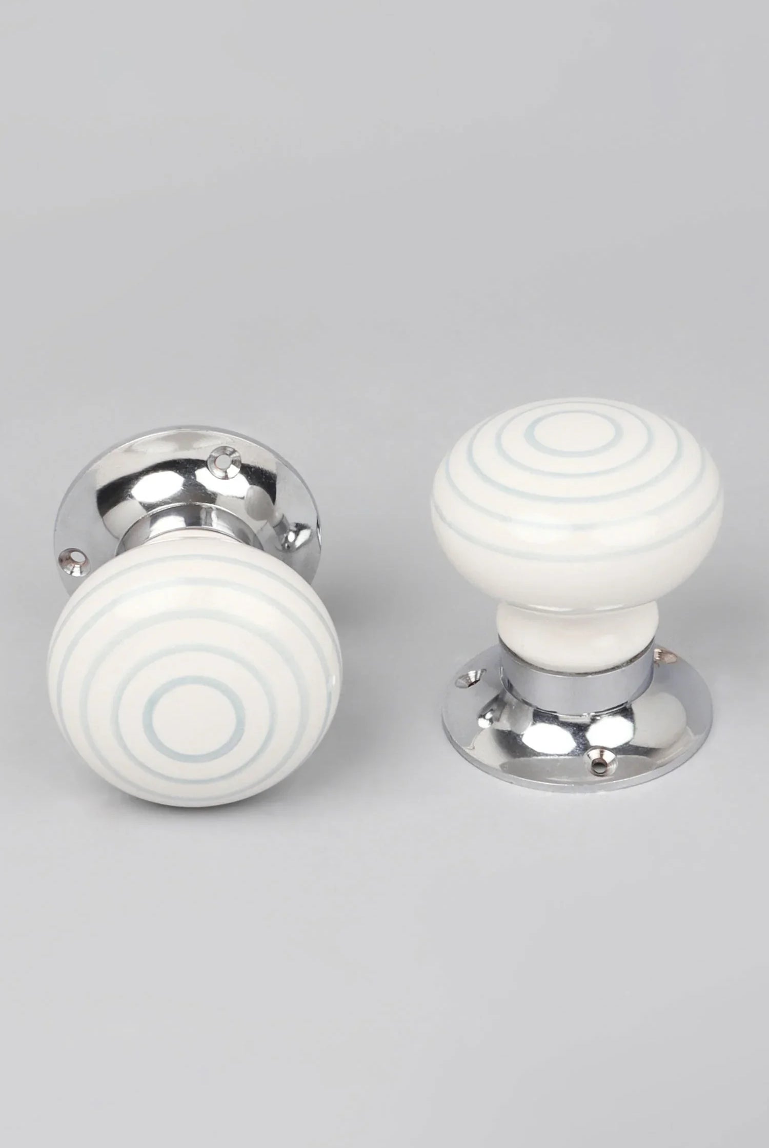 Ringbourne Handcrafted & Hand-Painted White Ceramic Mortice Door Handles with Grey Stripe Rings – Internal Turning Knobs for Bedroom, Kitchen & Interior Doors with Chrome Base - G Decor