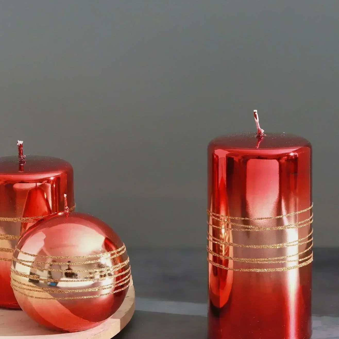 Roselane Mirror Glass Effect Limited Edition Hand-Finished Gold Stripe Glitter Pillar Candle – Crimson Red - G Decor