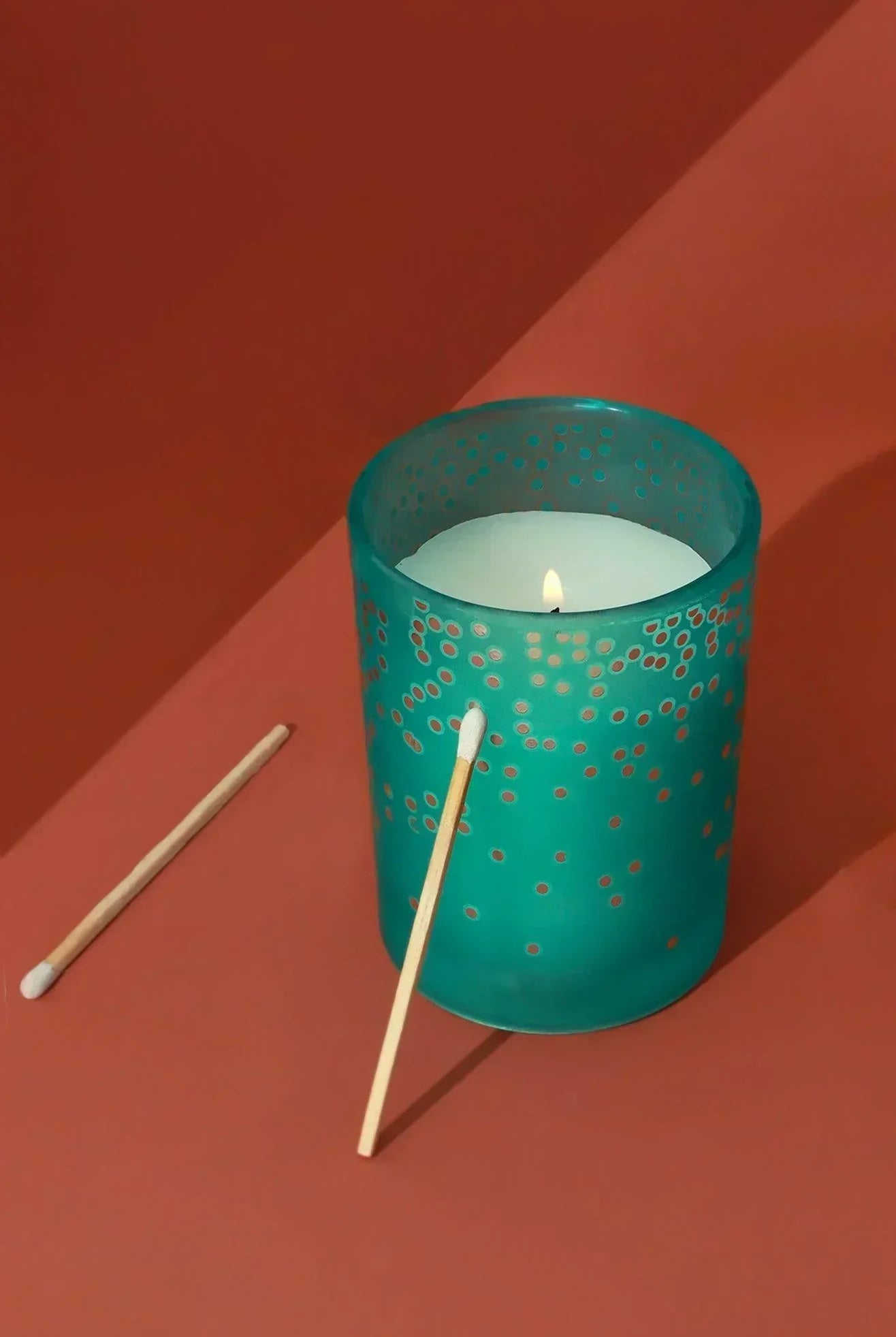 Scented Zesty Tropical Pineapple Blue Polka Dot Glass Large Jar - G Decor