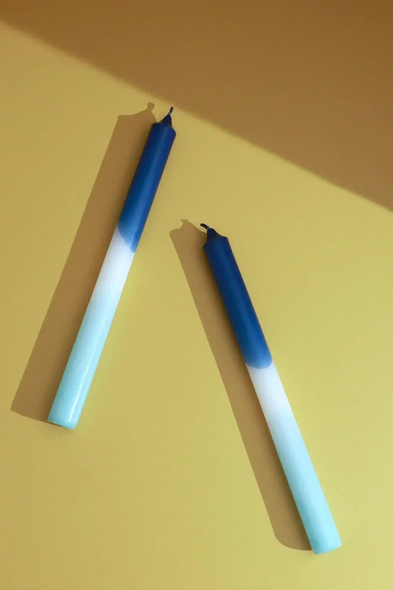 Set of 2 Blue/White/Turquoise Dinner Candles - G Decor