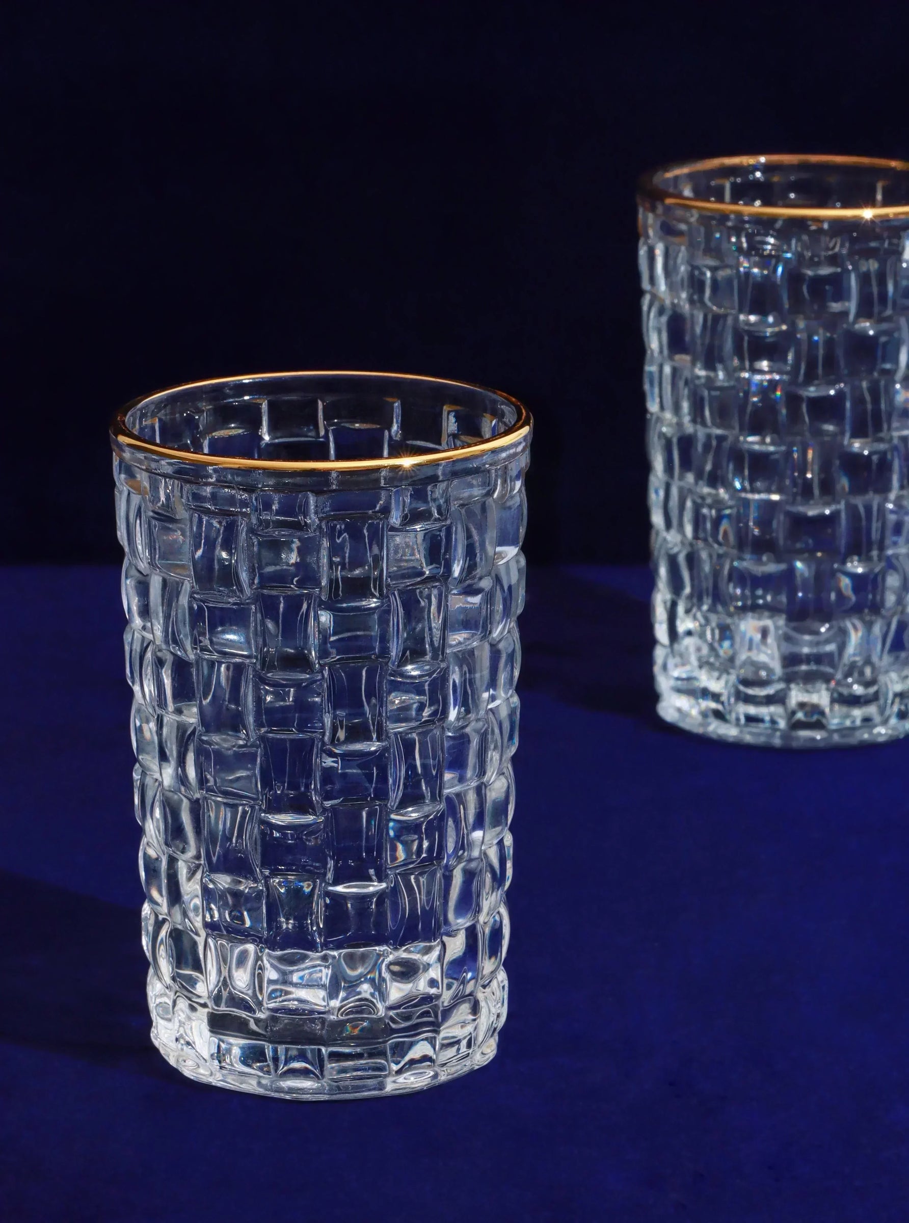 Dante Vintage Textured Highball Glasses with Gold Rim Set of 4 — close-up view, G Decor