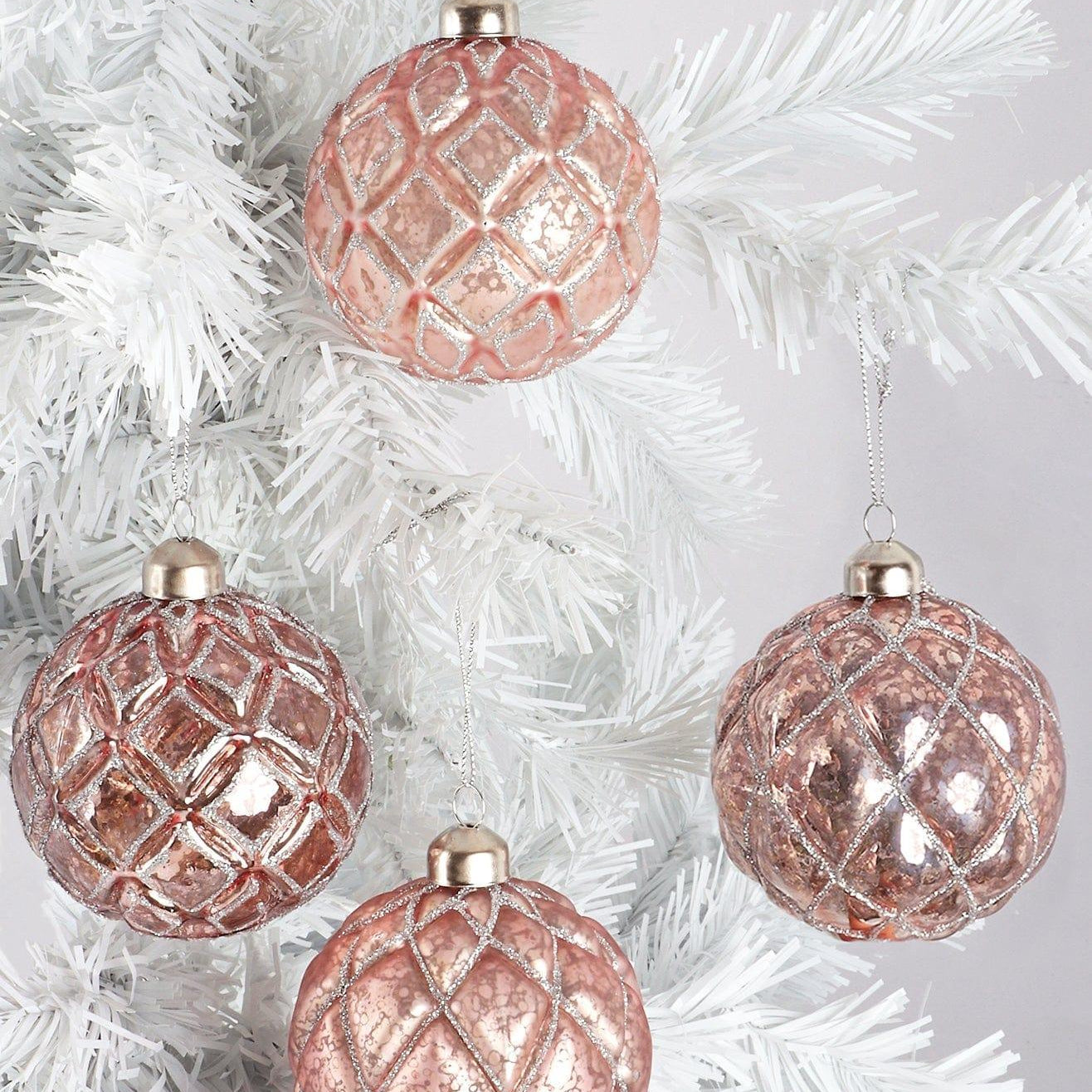 Set of 4 Hand-Painted Glass Blush Pink Mercury Effect Baubles Antique Rose Pink Christmas Tree Decorations with Silver Glitter Pattern - G Decor