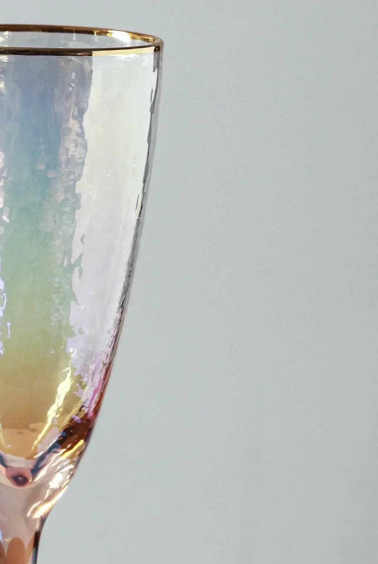 Set of 4 Handmade Iridescent Pearl Hammered Champagne Flutes with Gold Rim - G Decor