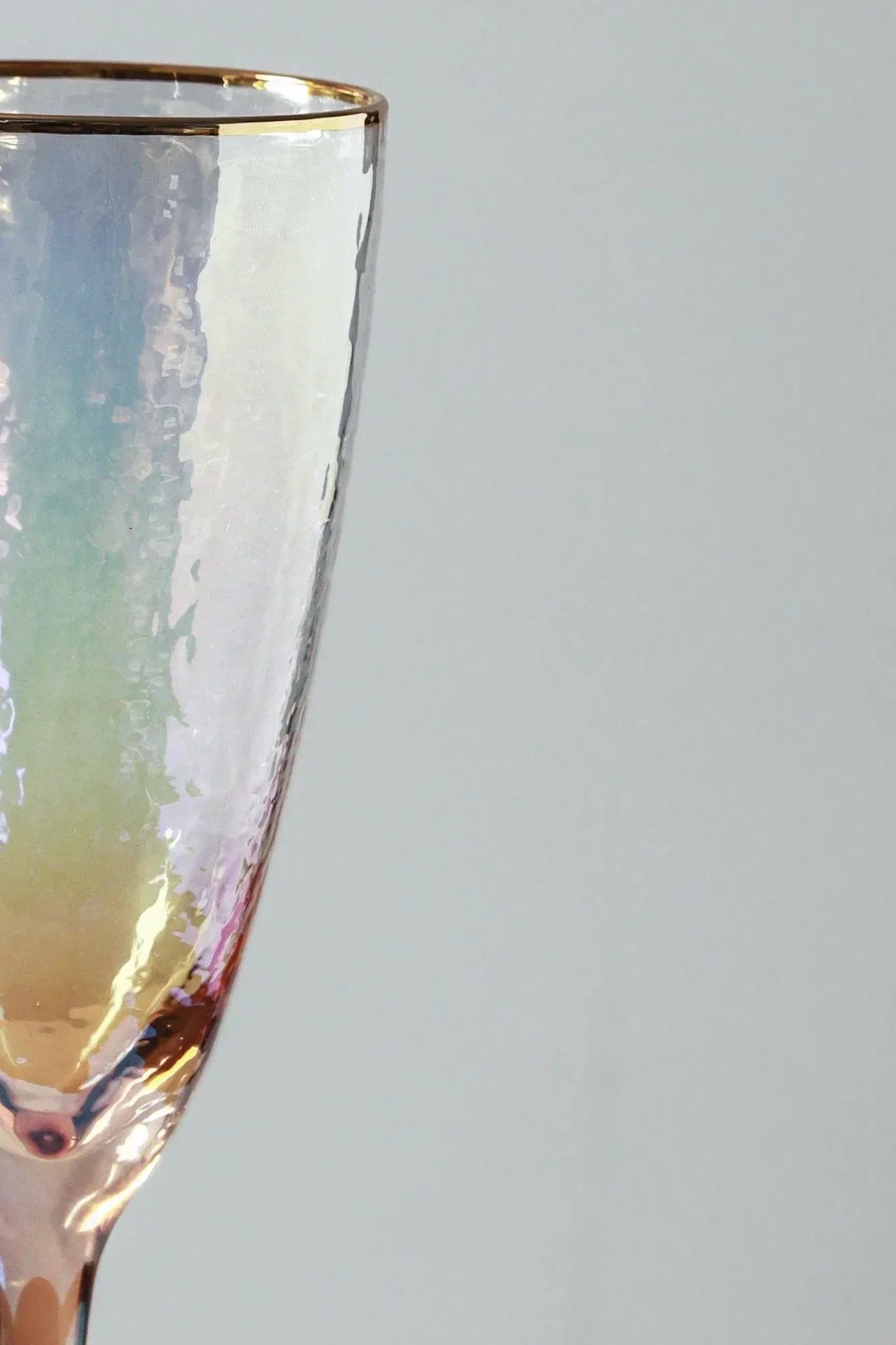 Set of 4 Handmade Iridescent Pearl Hammered Champagne Flutes with Gold Rim - G Decor