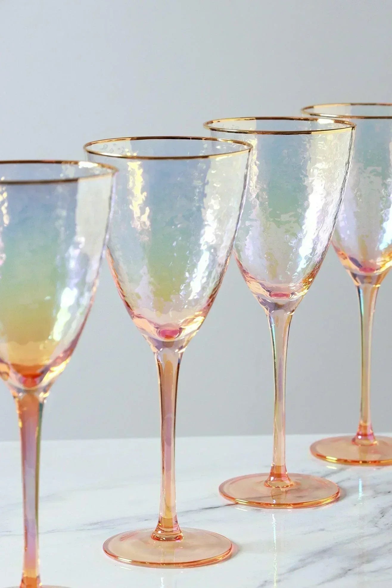 Iridescent pearl hammered wine glasses multipack