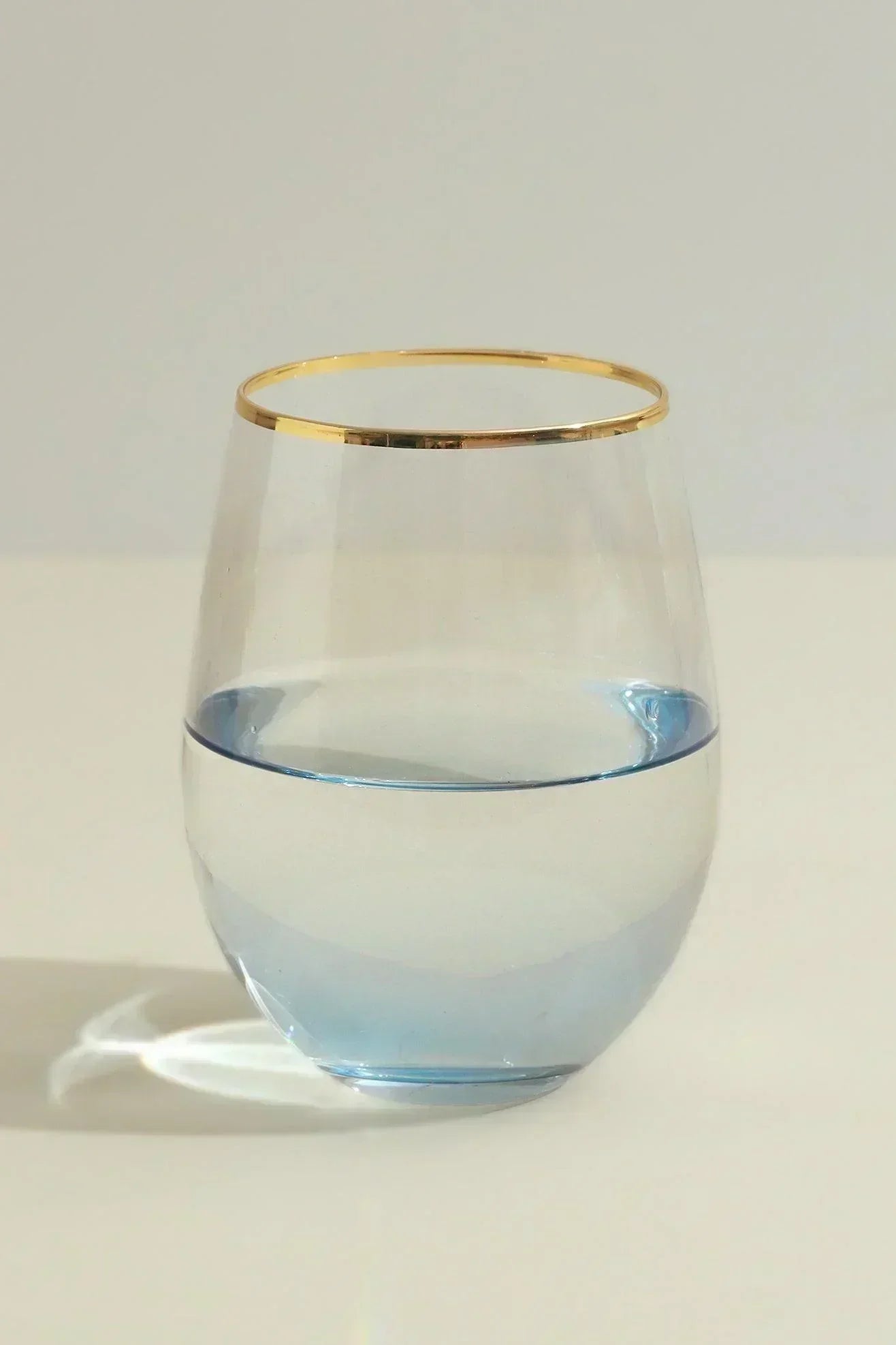 set-of-4-radiance-ombre-gold-rim-tumbler-drinking-glasses-sapphire-lagoon-g-decor-13378 - G Decor