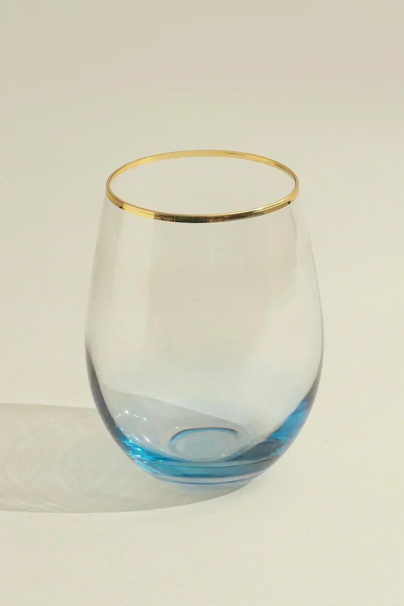 set-of-4-radiance-ombre-gold-rim-tumbler-drinking-glasses-sapphire-lagoon-g-decor-43879 - G Decor