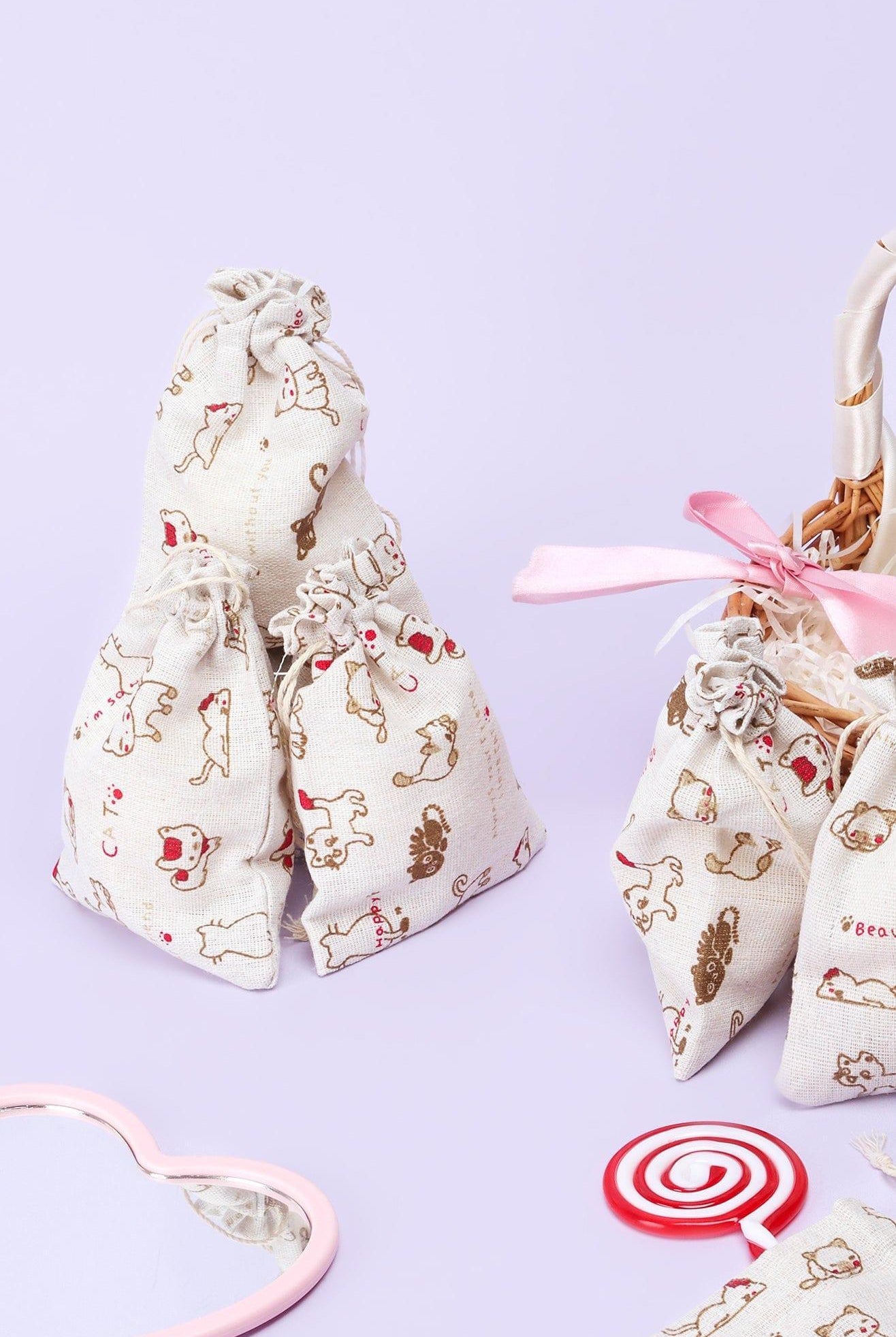 Set of 5 or 10 Charming Cat Elegance Hessian Gift Sacks with Kitten Patterns - G Decor