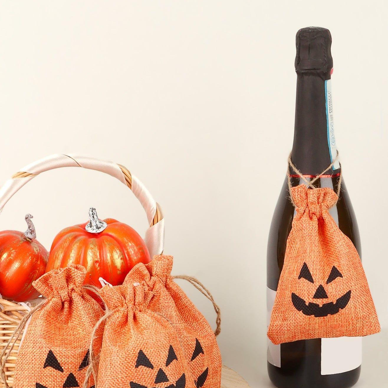Set of 5 or 10 Spooky Jack O'Lantern Halloween Hessian Gift Bags - G Decor