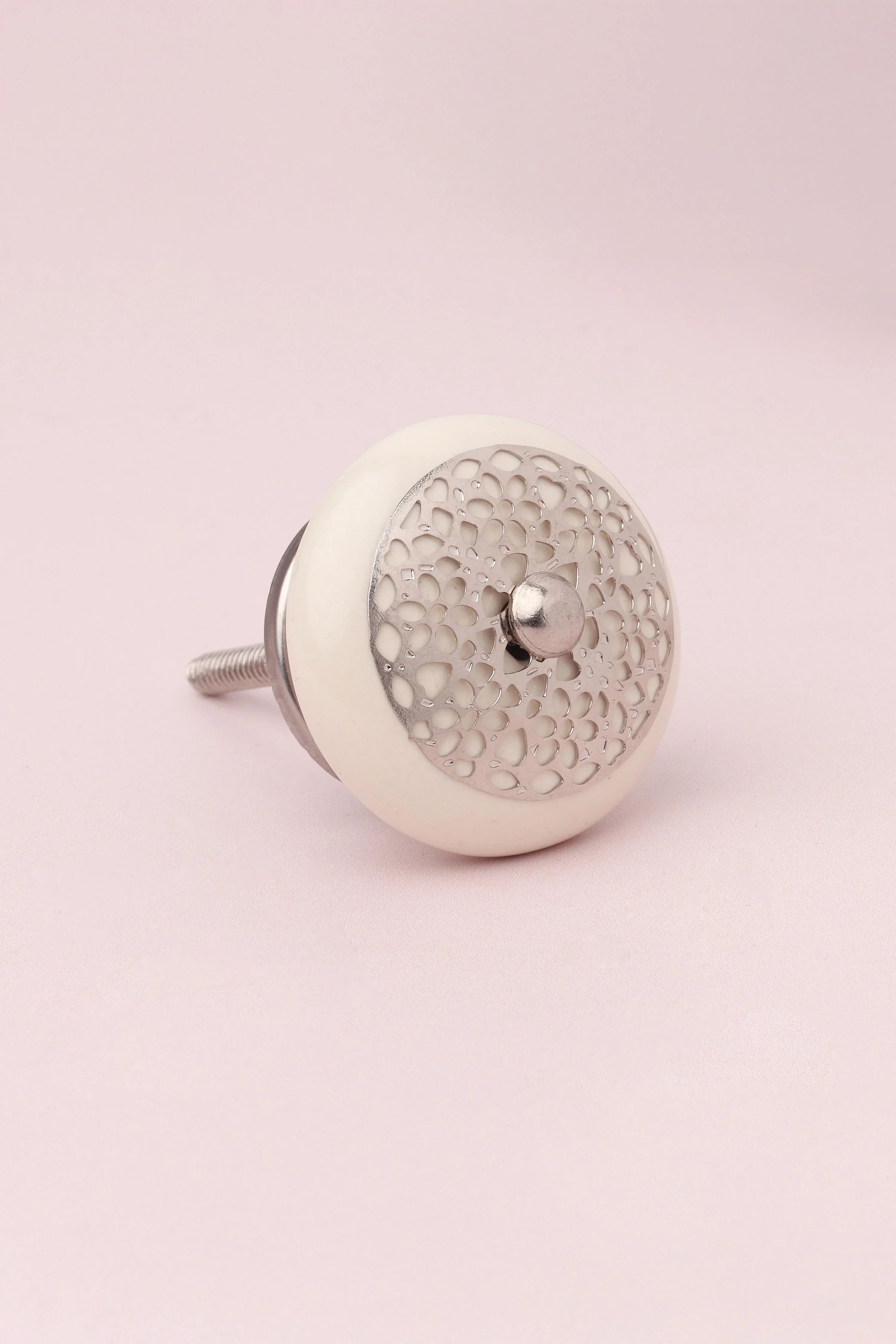 Silver Applique II Elegant Lace Ceramic Door Knob - G Decor