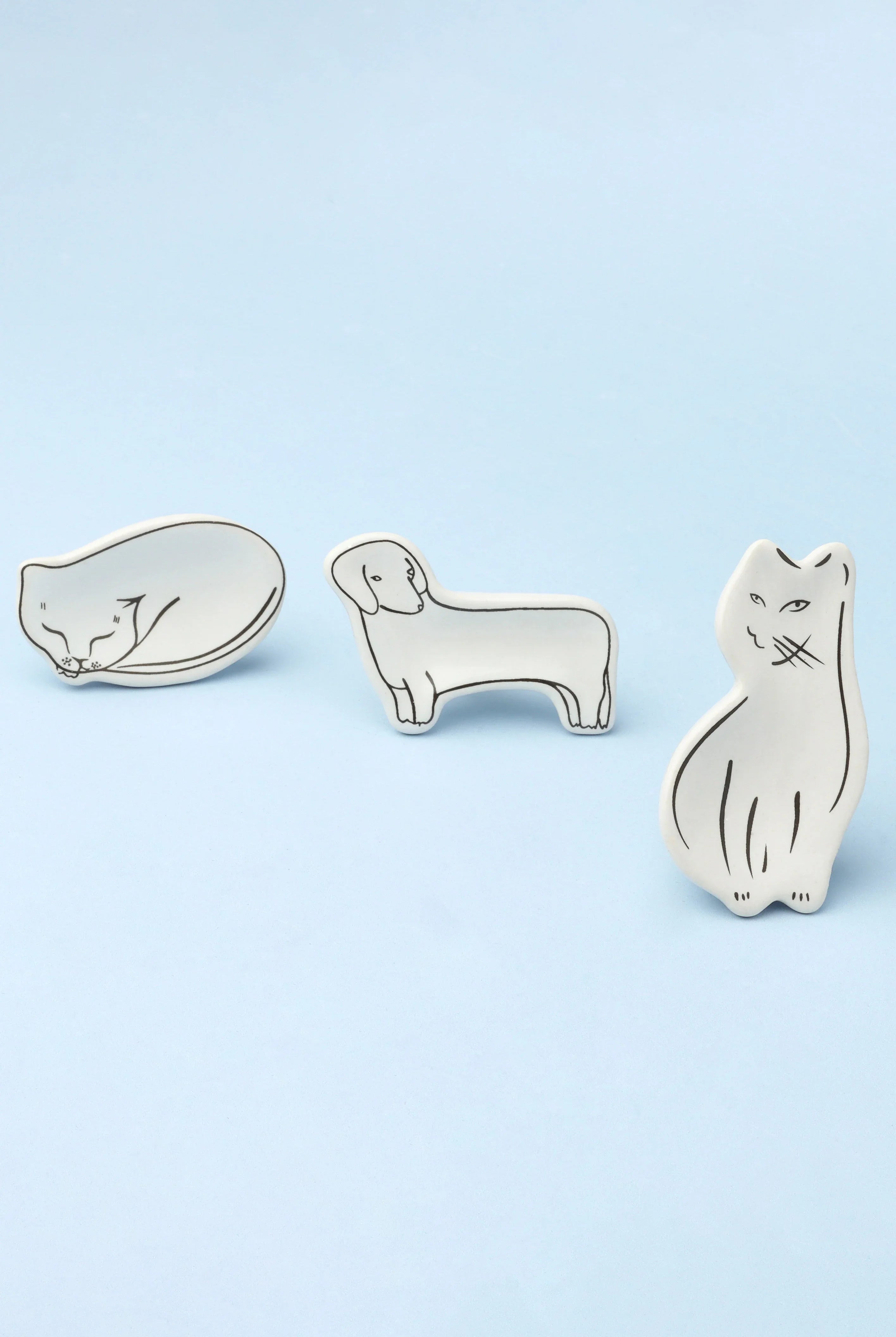 Sleepy Cat & Loyal Pup Furry Friends Ceramic Cabinet Knob - G Decor