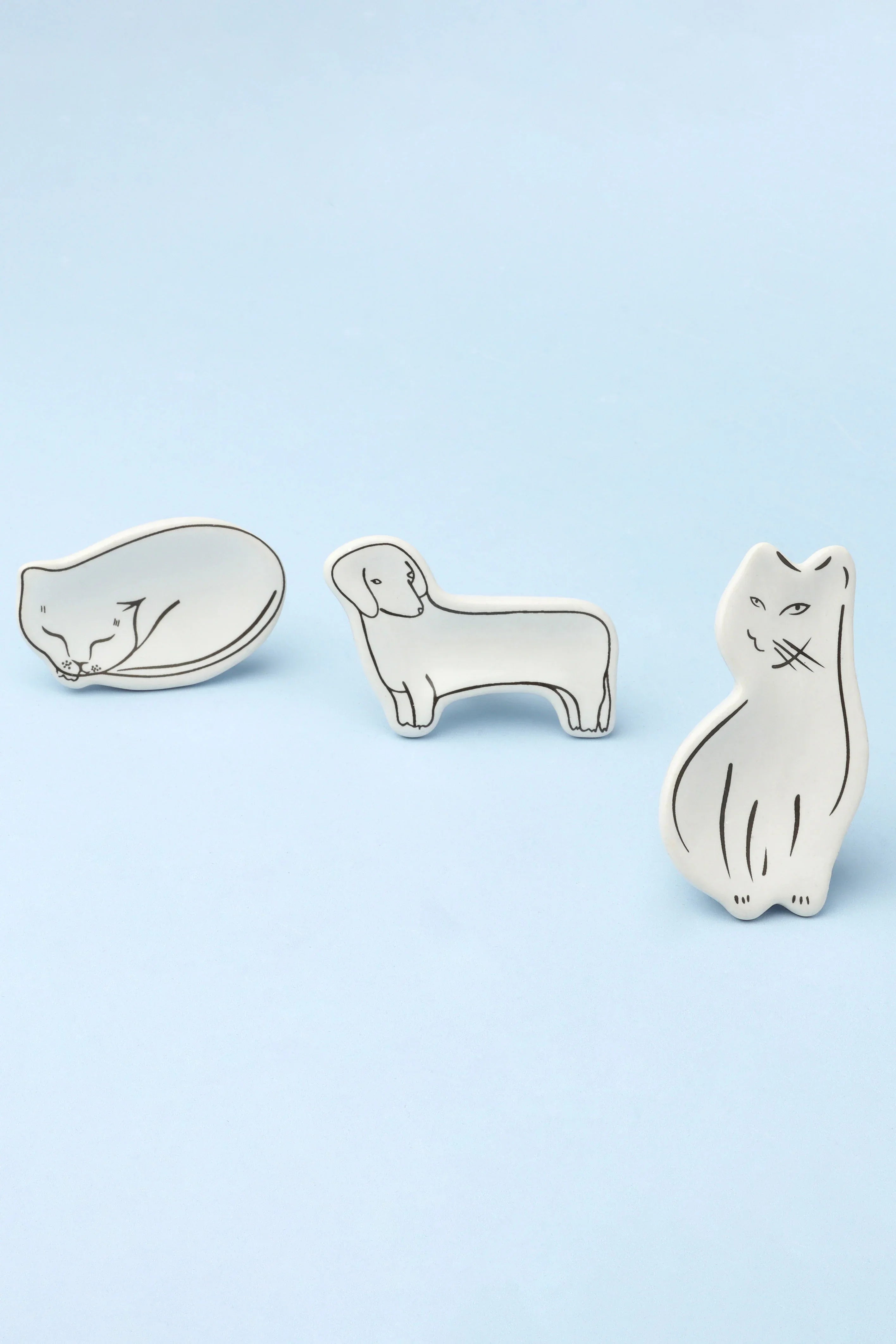 Sleepy Cat & Loyal Pup Furry Friends Ceramic Cabinet Knob - G Decor