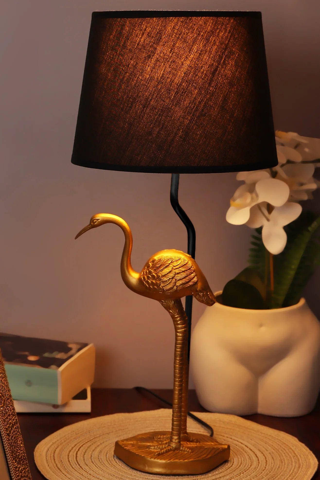 Stunning Heron Table Lamp - G Decor