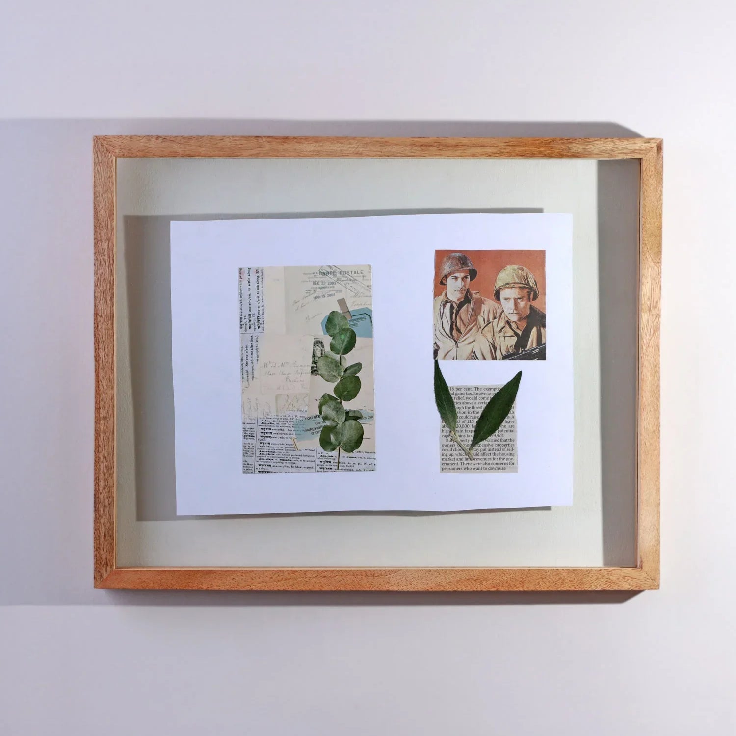 Taru Handmade Hanging Mango Wood Frame Duble Clear Large Glass Wall Display Portrait & Landscape - G Decor