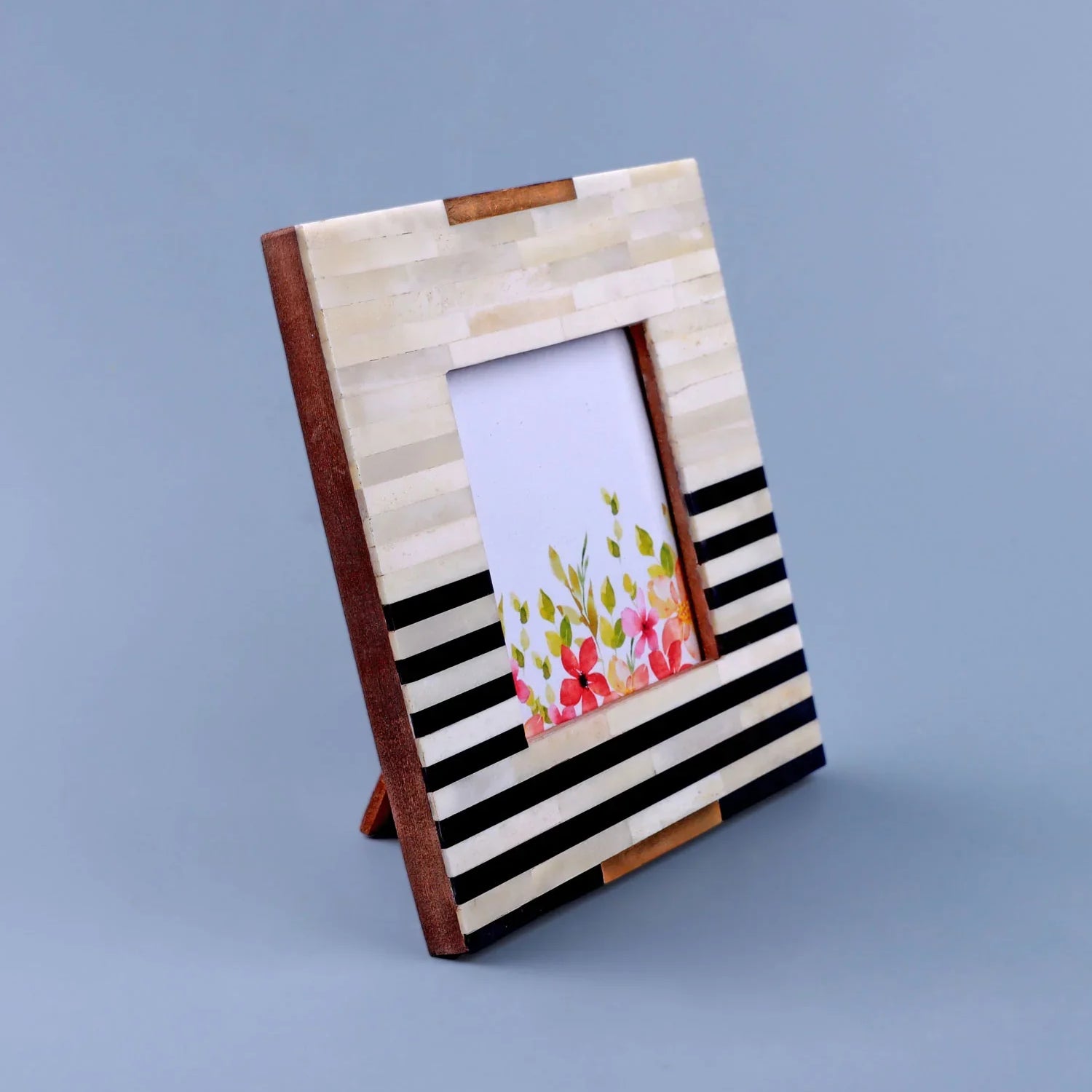 The Blackline Edit Handcrafted Horn Bone & Brass Photo Frame Monochrome Stripe Picture Display - G Decor