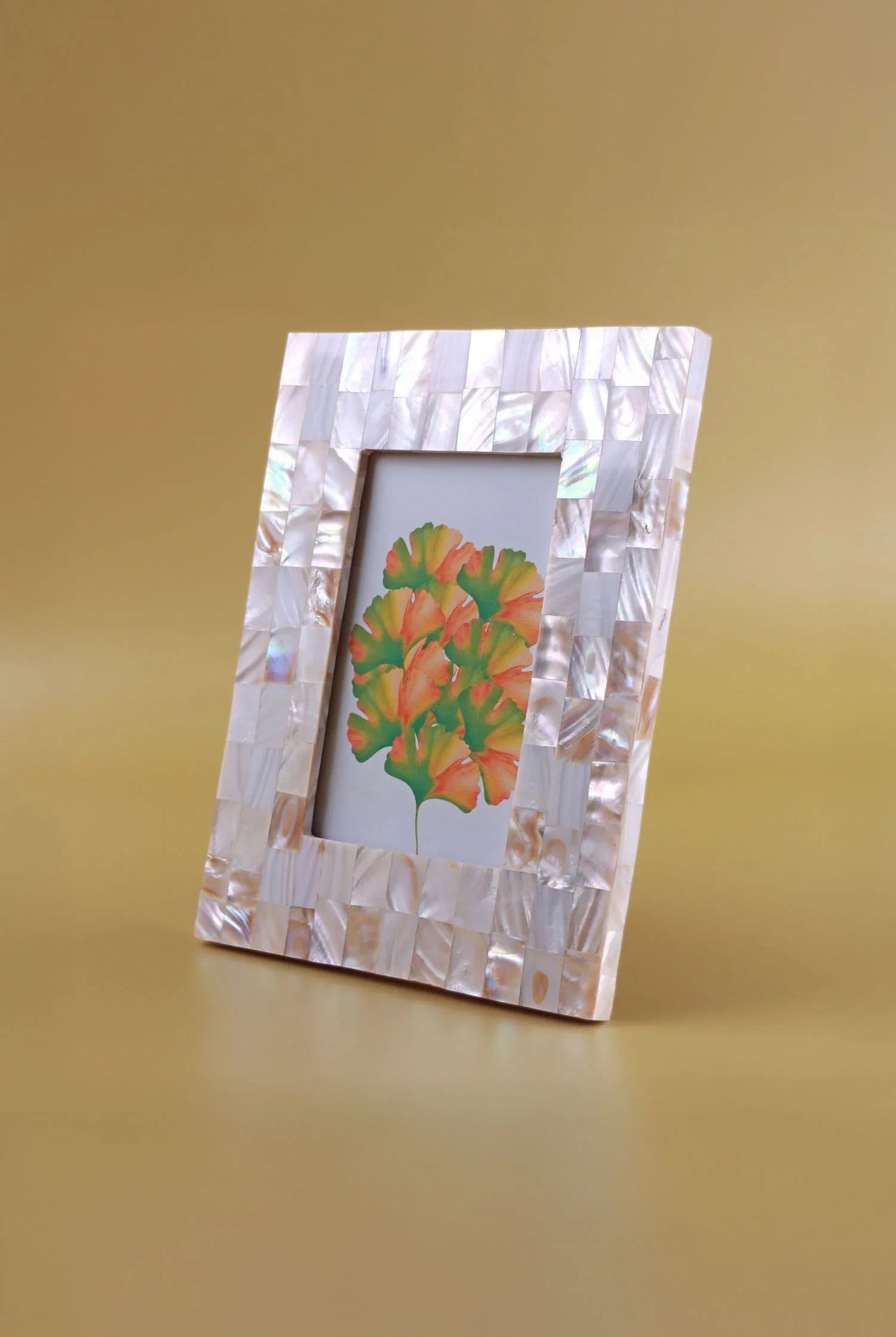 Vivianne Mother of Pearl Handmade Photo Frame Opaline Édition d’Art Picture Display - G Decor
