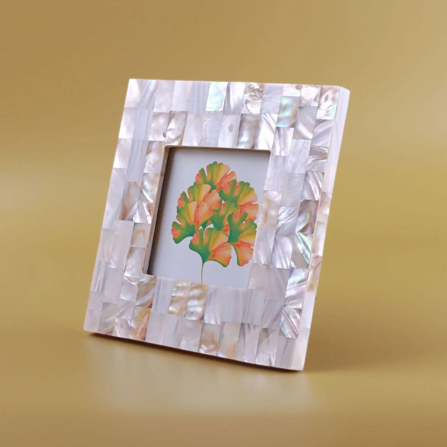 Vivianne Mother of Pearl Handmade Photo Frame Opaline Édition d’Art Picture Display - G Decor