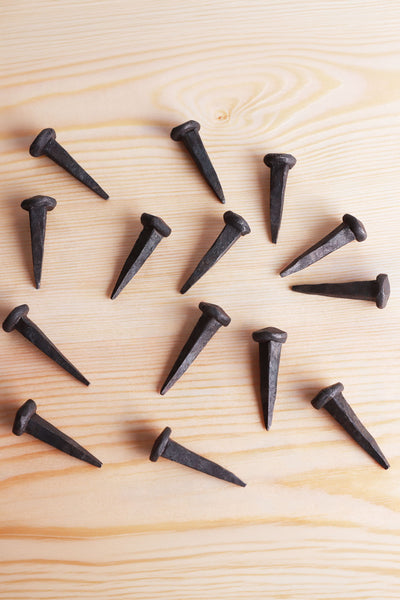 Coinbase 35 mm Hand Forged Rosehead Nails Black 1 Kg