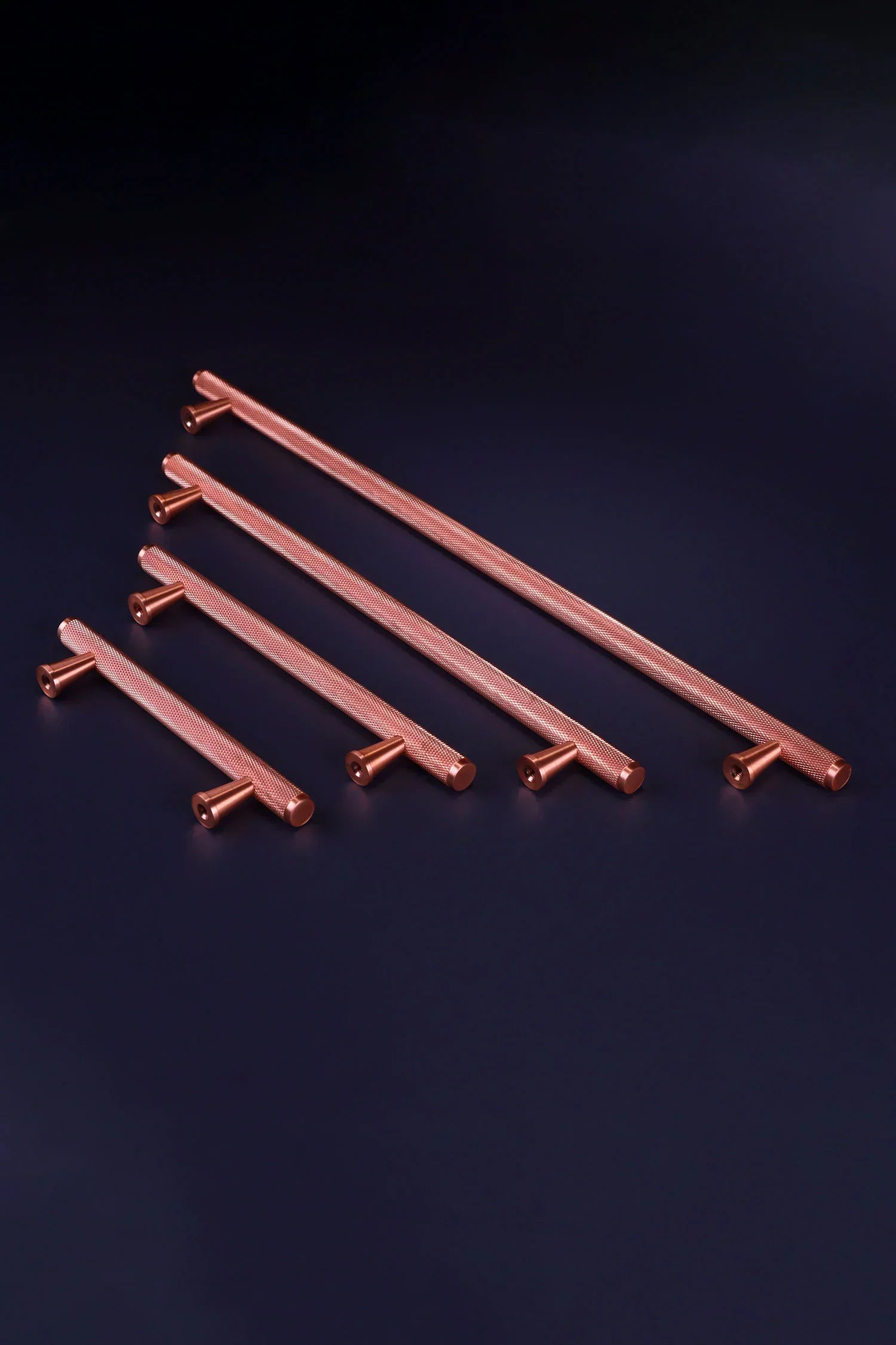 Chelsea Diamond-Knurled Brass Bar Pull Handle in Rose Brass — close-up view, G Decor