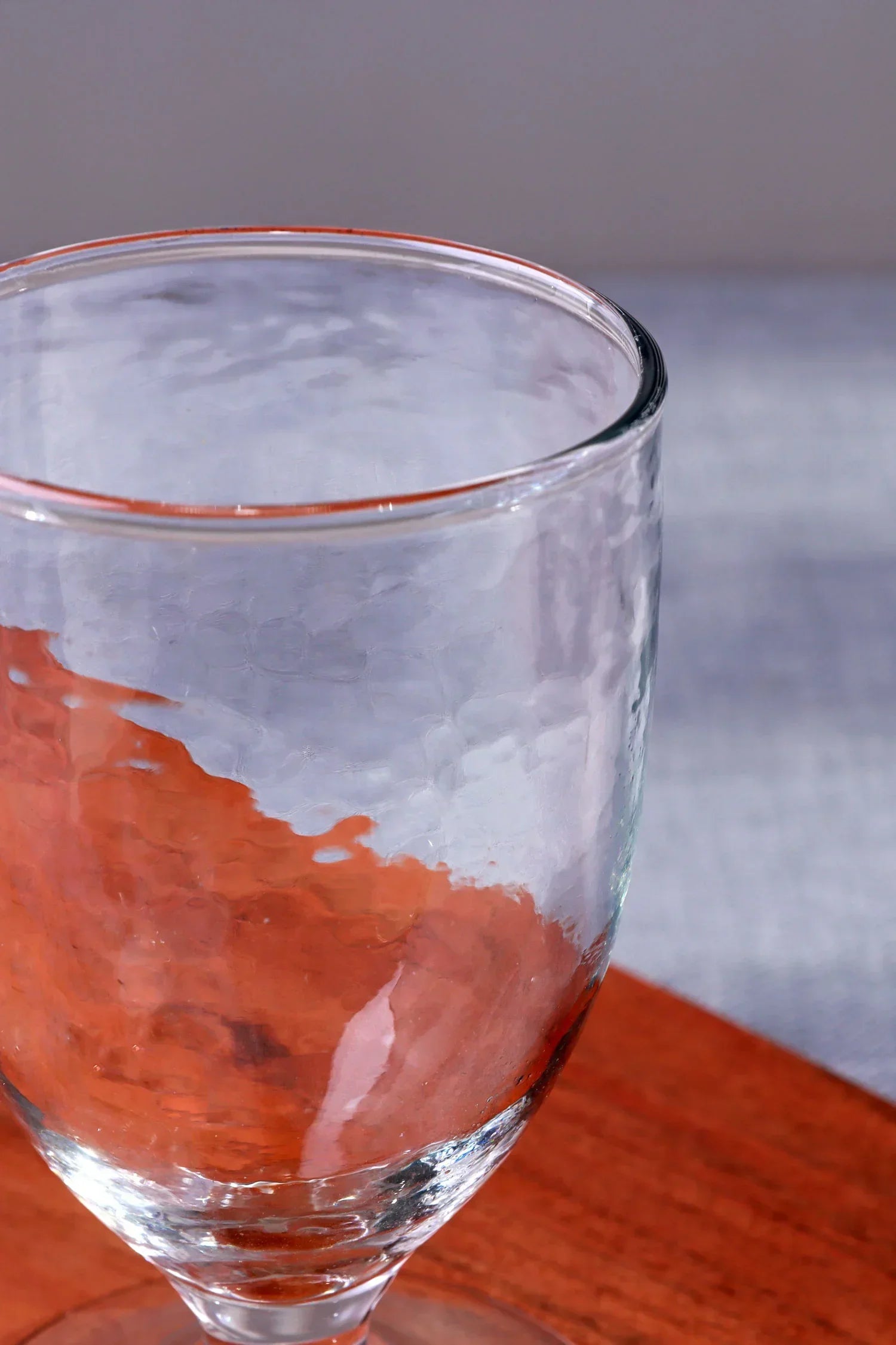 Yaki Hammered Wine Goblets Handblown Glass Set of 4 — close-up view, G Decor